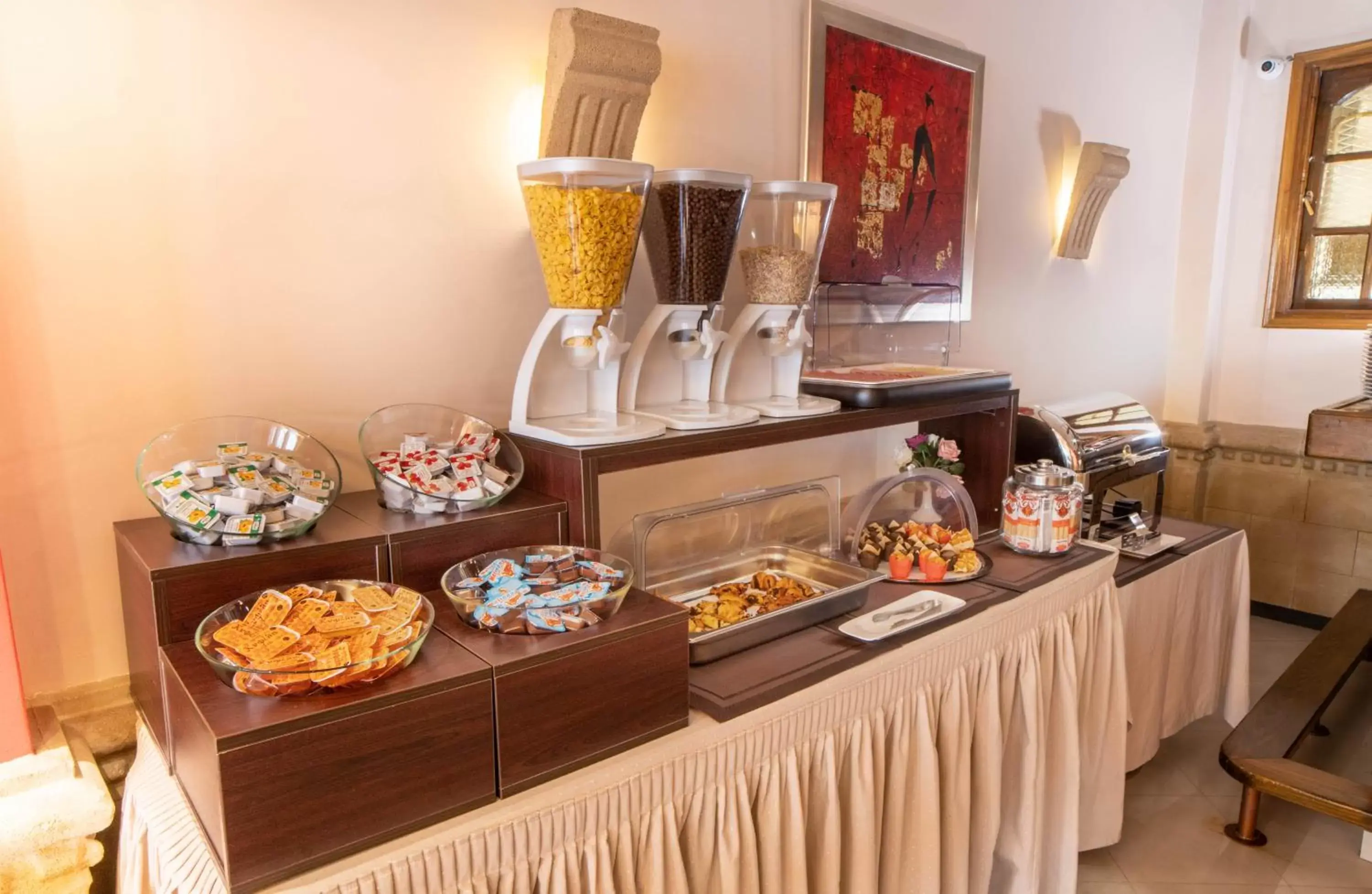 Breakfast, Food in Argo Hotel Piraeus