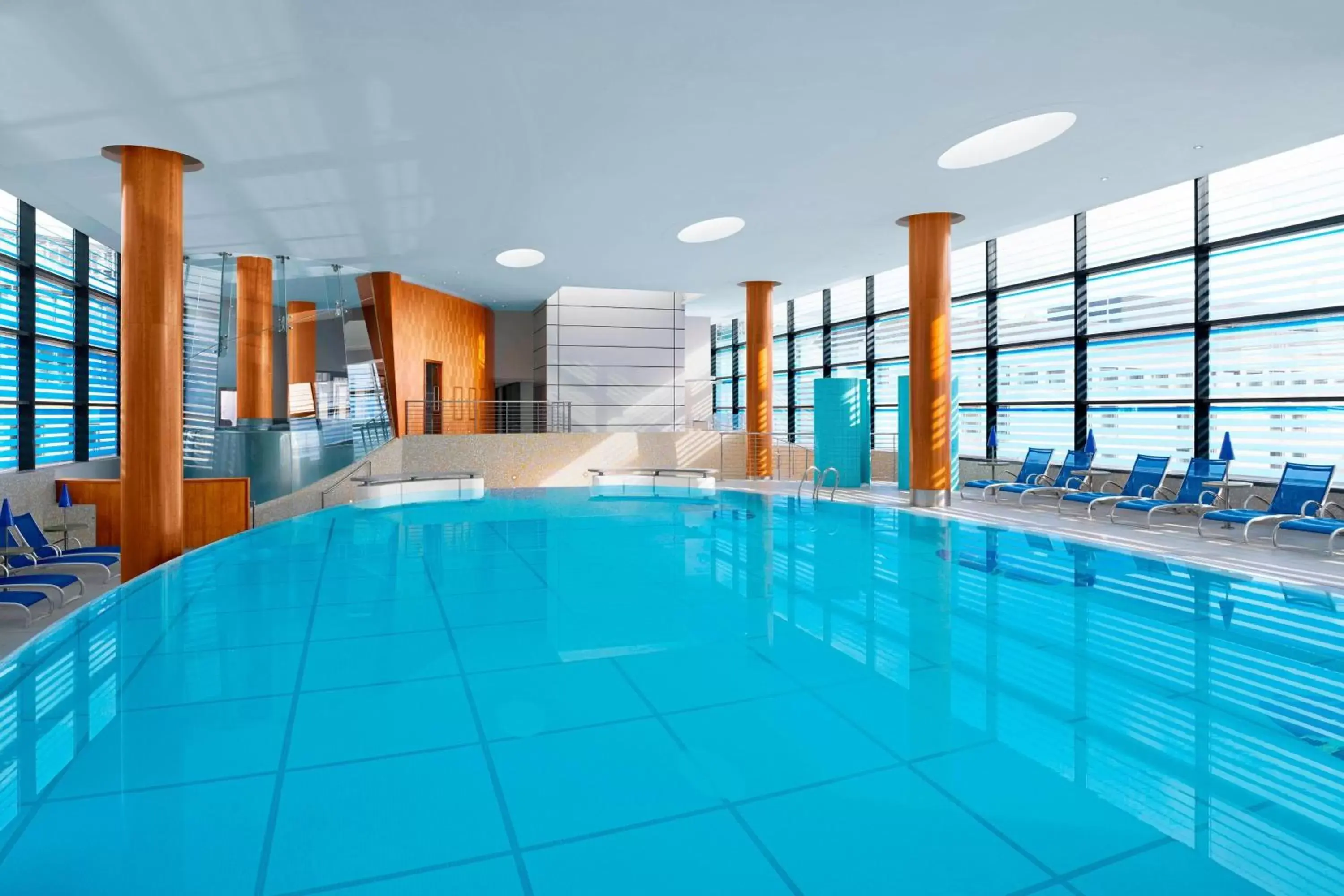 Swimming Pool in Sheraton Grand Hotel & Spa