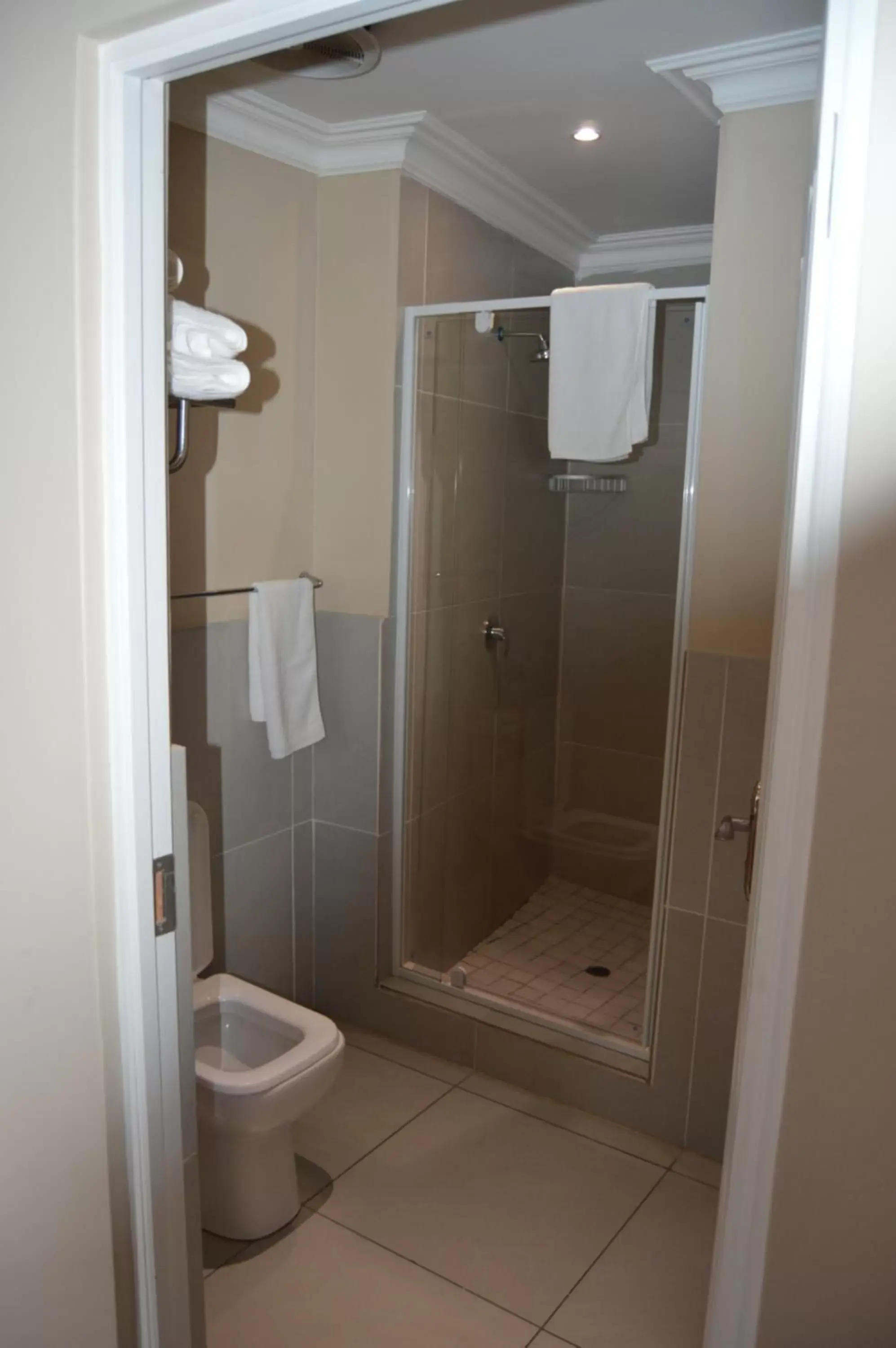 Property building, Bathroom in Lakeview Boutique Hotel & Conference Center