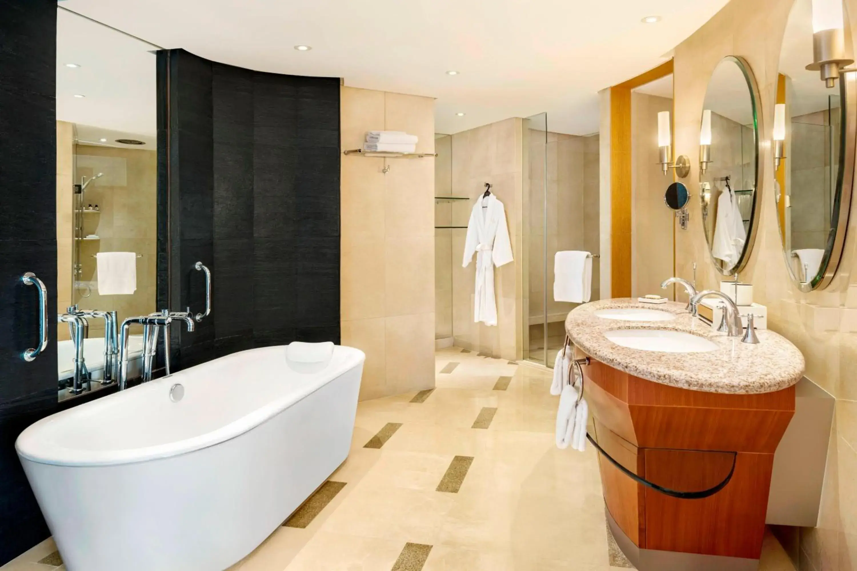 Bathroom in The Yuluxe Sheshan, Shanghai, A Tribute Portfolio Hotel