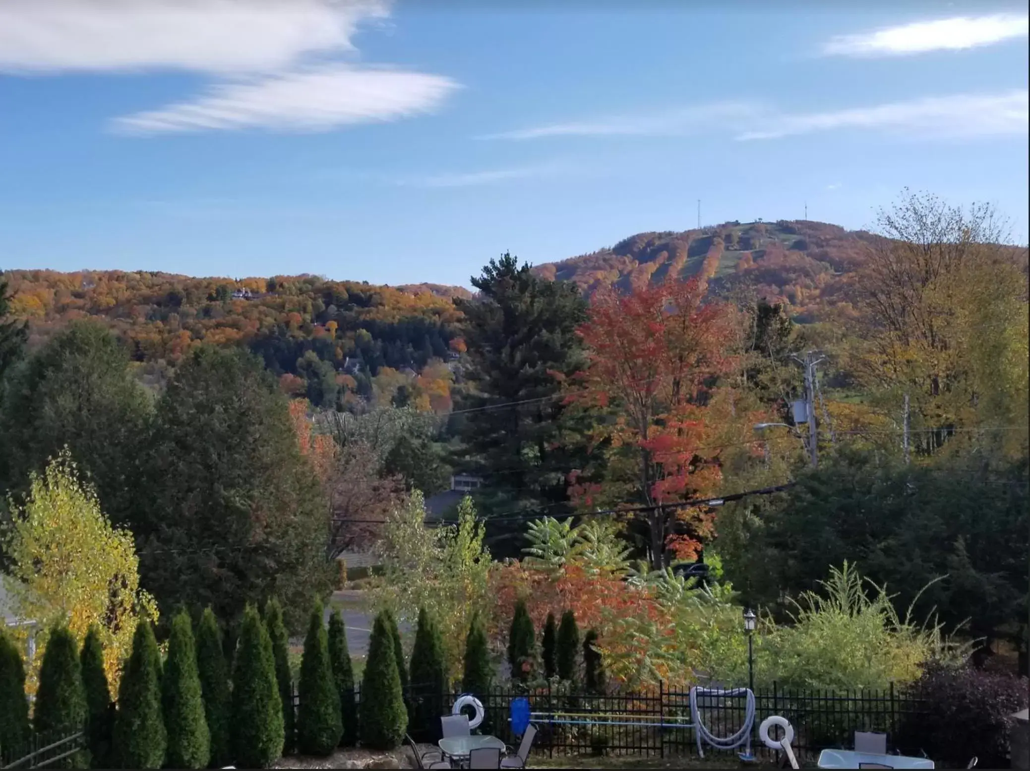 Autumn in Le Champlain Condo-Hôtel