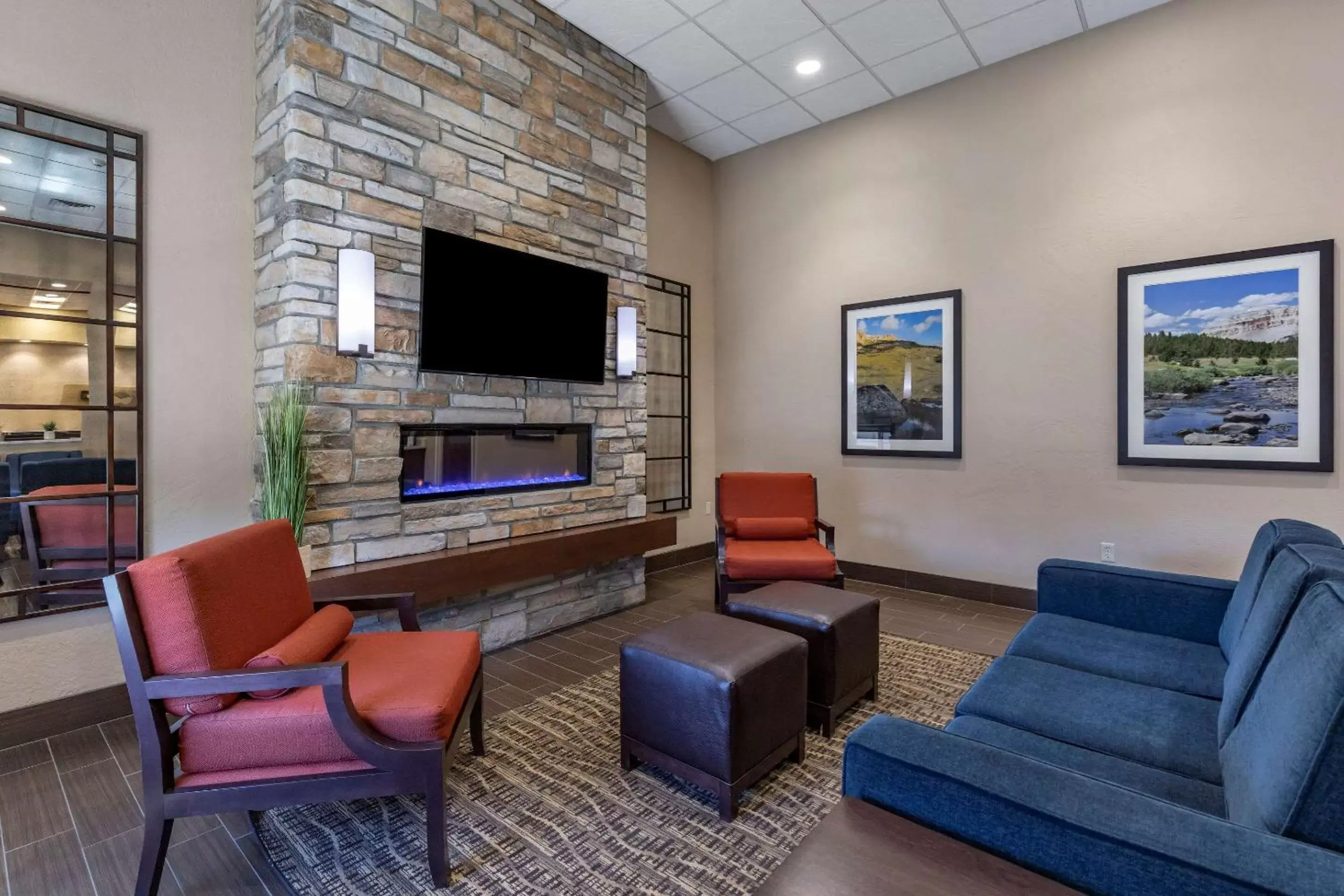 Lobby or reception, Seating Area in Comfort Inn Butte City Center I-15 / I-90