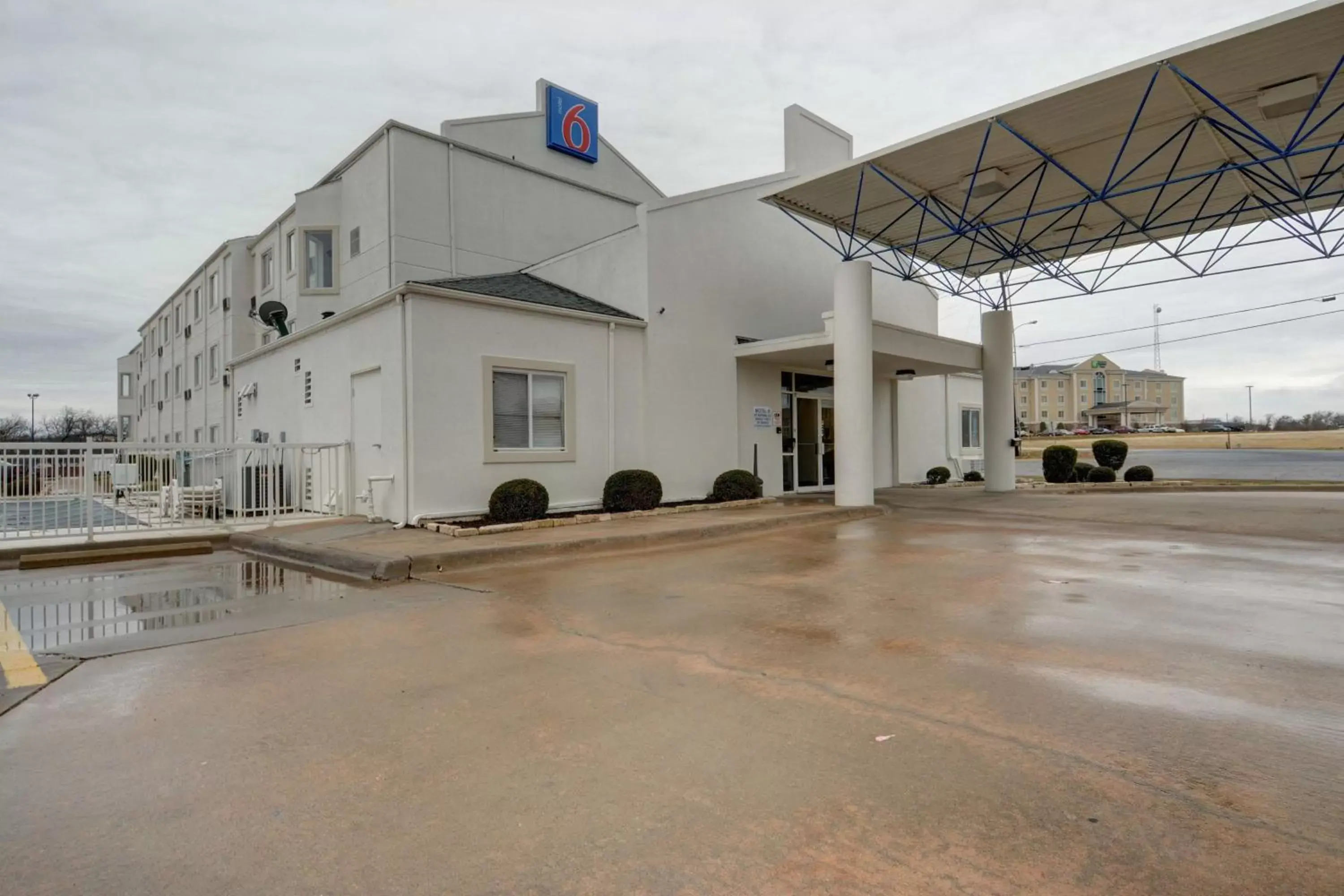 Property building in Motel 6-Denison, TX