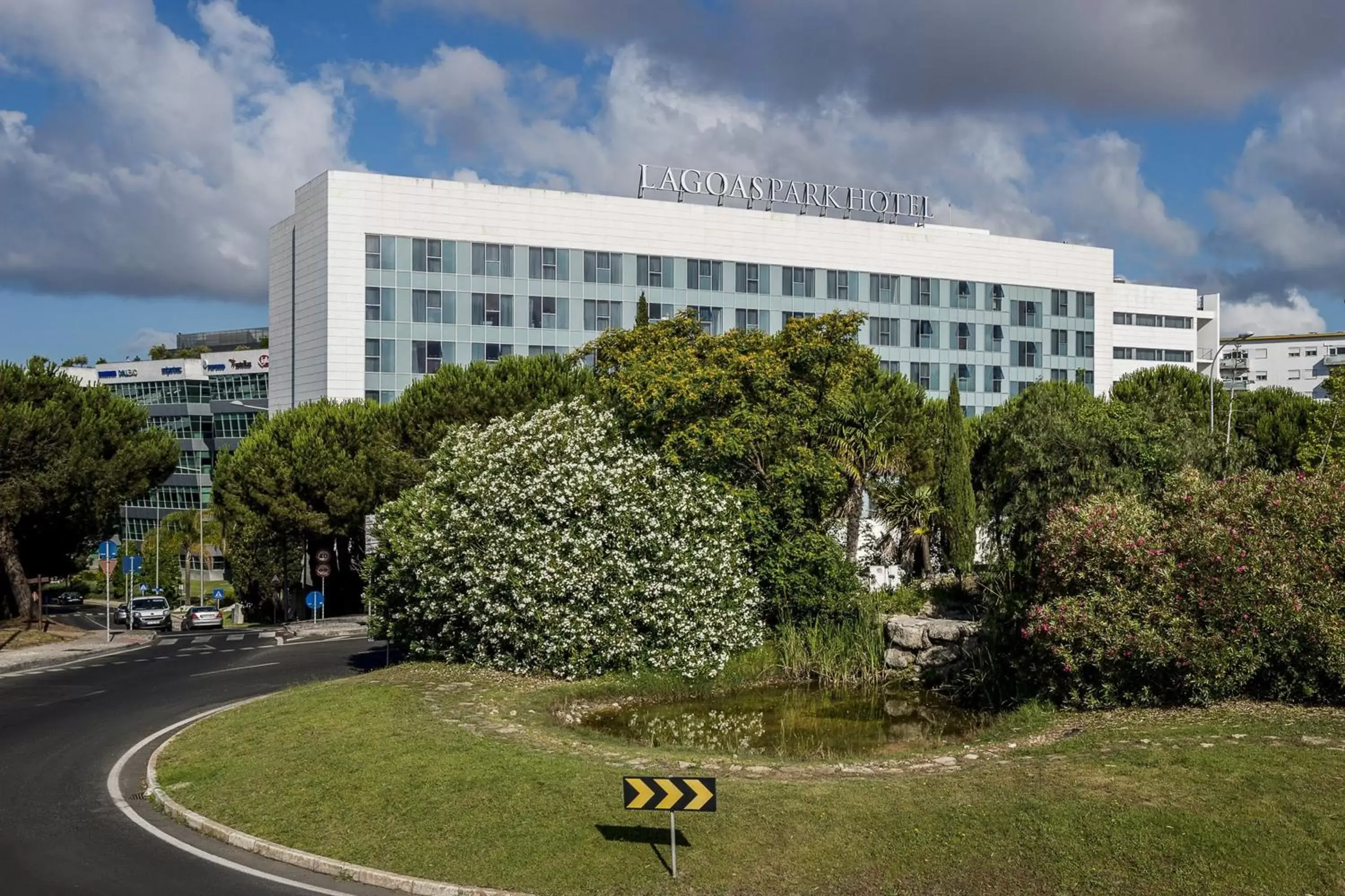 Property Building in Lagoas Park Hotel