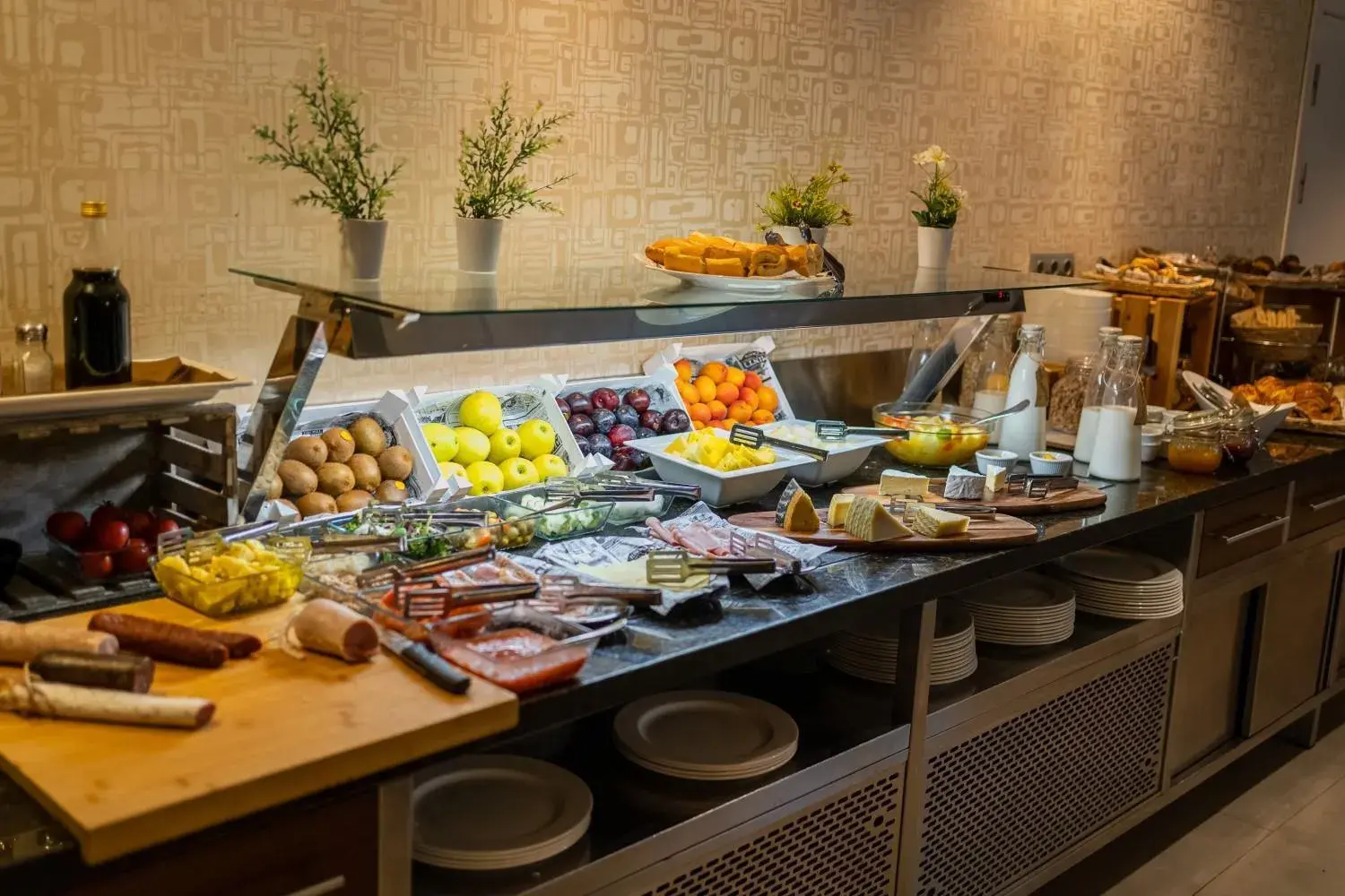 Buffet breakfast, Food in Magnolia Hotel - Adults Only