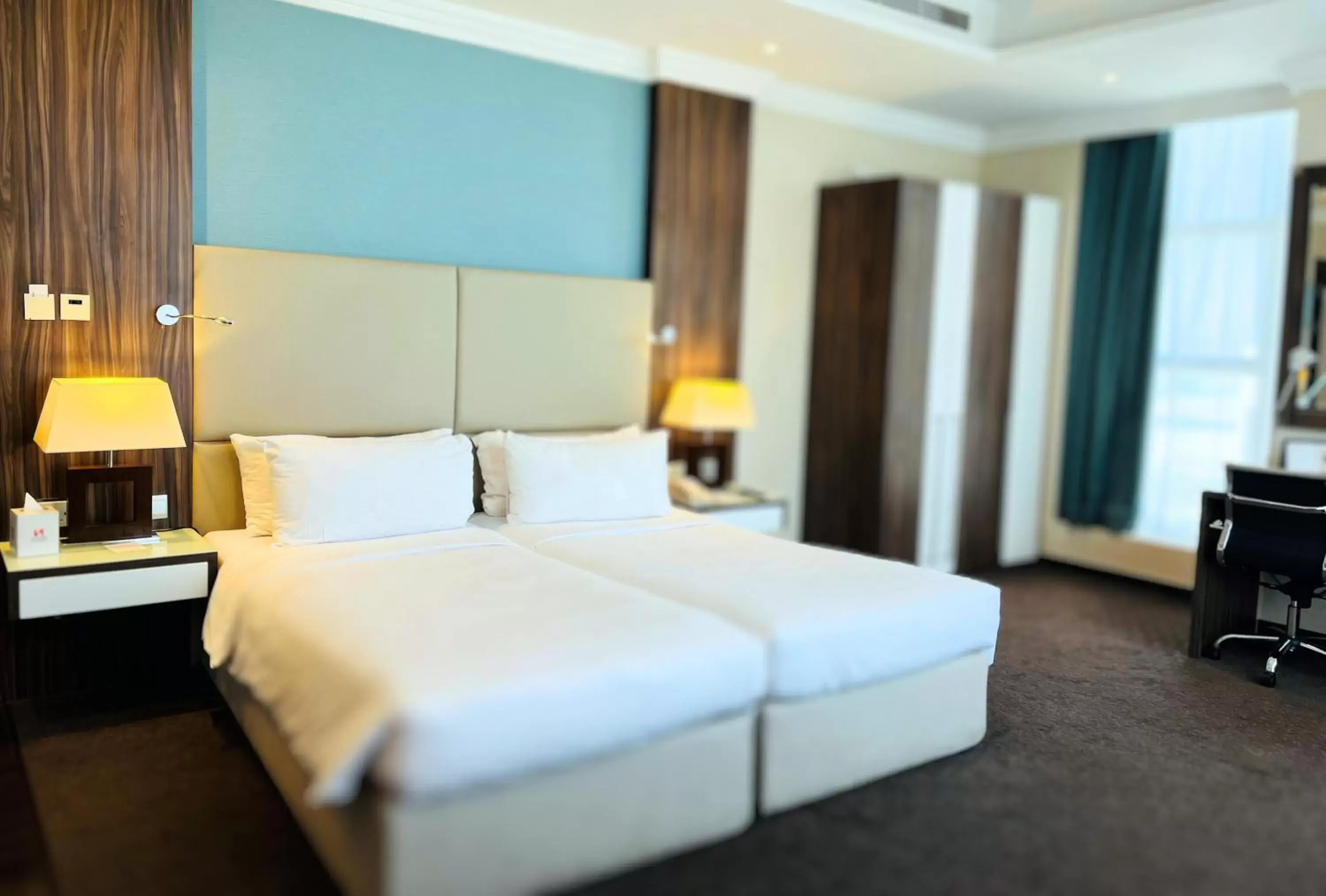Bedroom, Bed in Swiss-Belhotel Seef Bahrain
