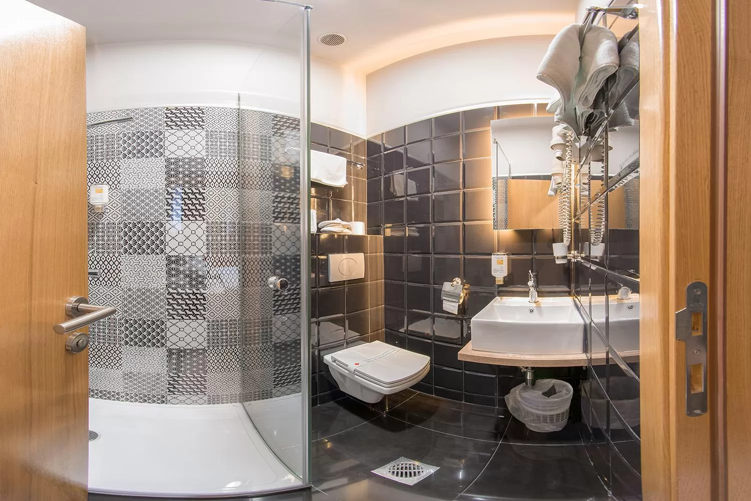 Shower in Boutique Hotel St Georgije