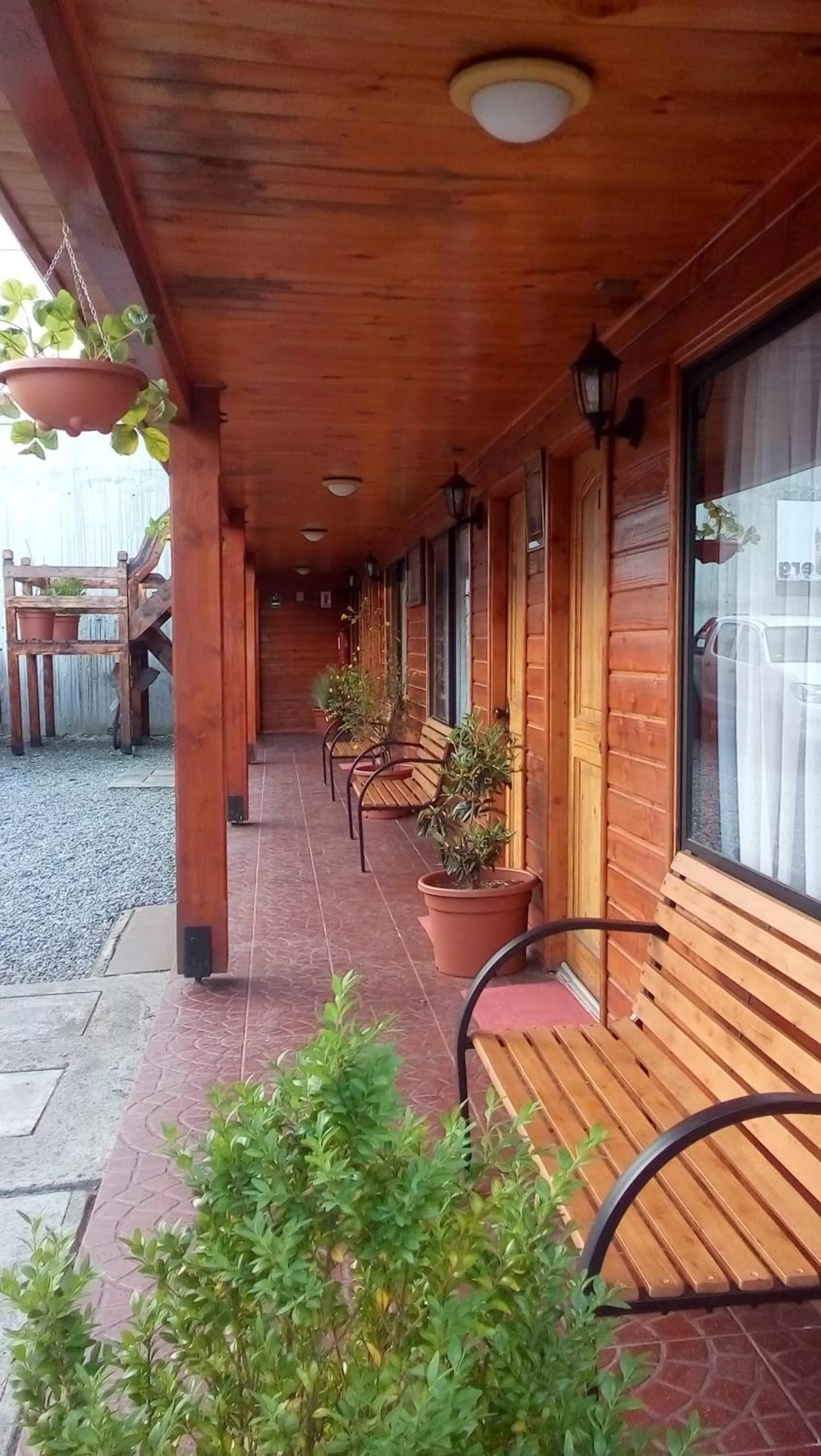 Property building in Apart-Hotel Colonia-Königsberg UBICADO COSTADO TERMINAL BUSES, RÍO CALLE CALLE CARABINEROS DEPARTAMENTOS COMPLETOS CON AIRE ACONDICIONADO Y ESTACIONAMIENTO