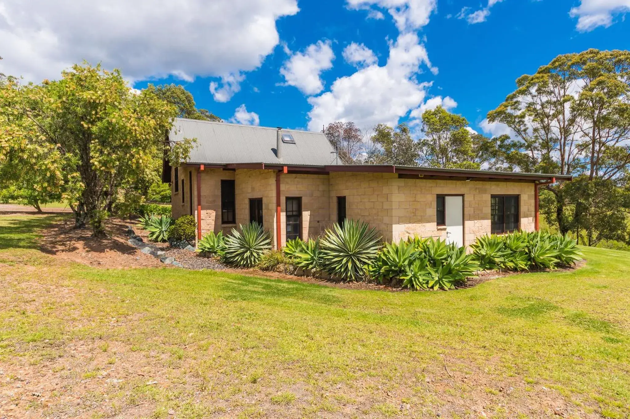 Other, Property Building in Clarendon Forest Retreat