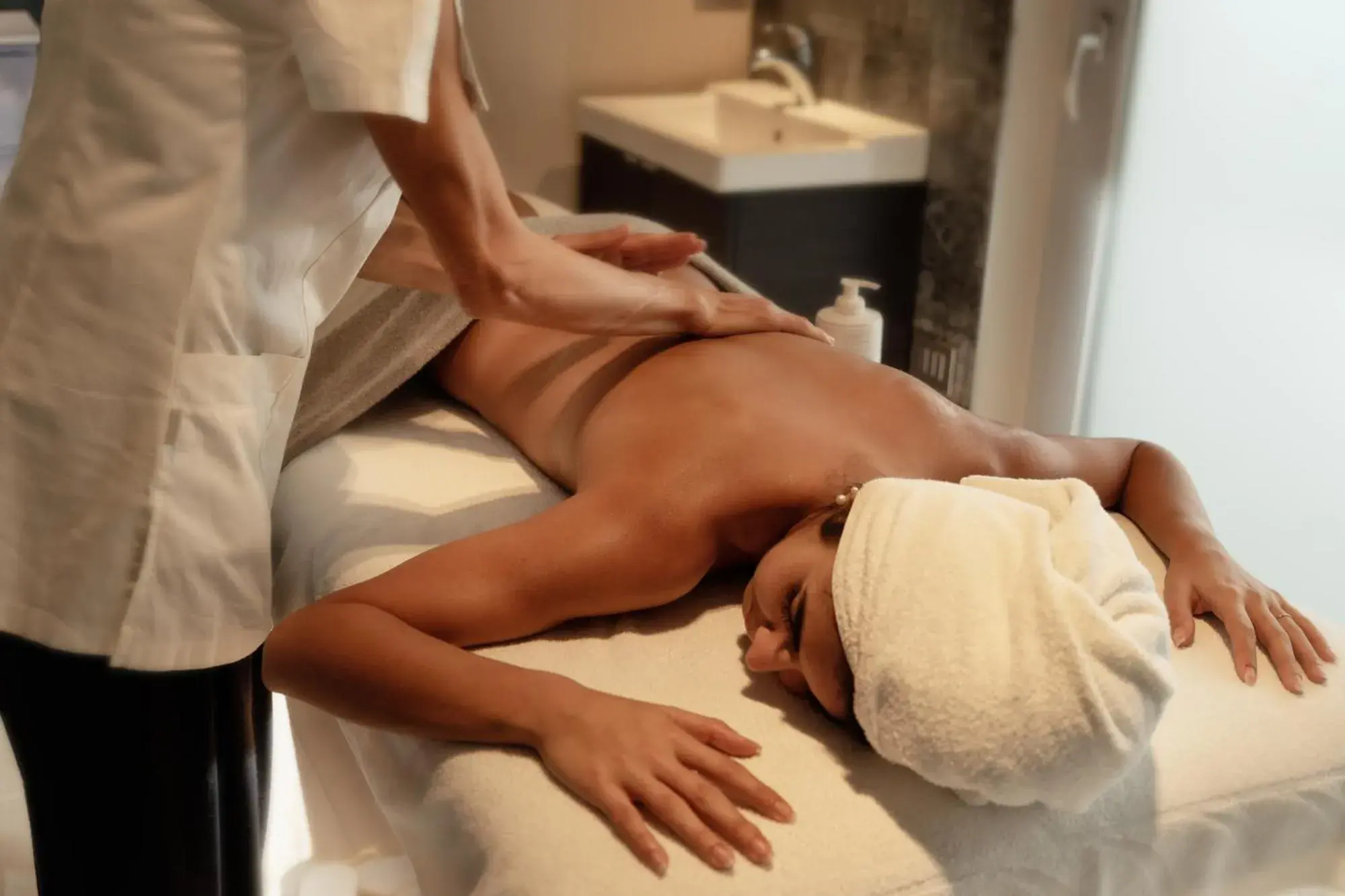 Massage in Hotel Ascot & Spa