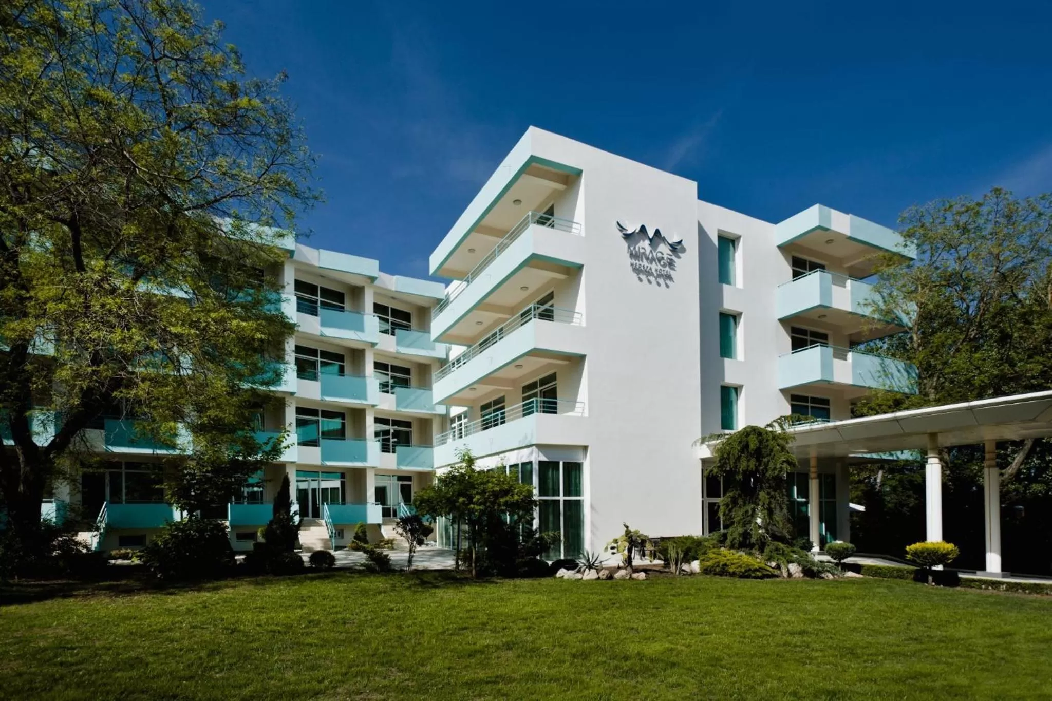 Facade/entrance in Mirage Medspa Hotel