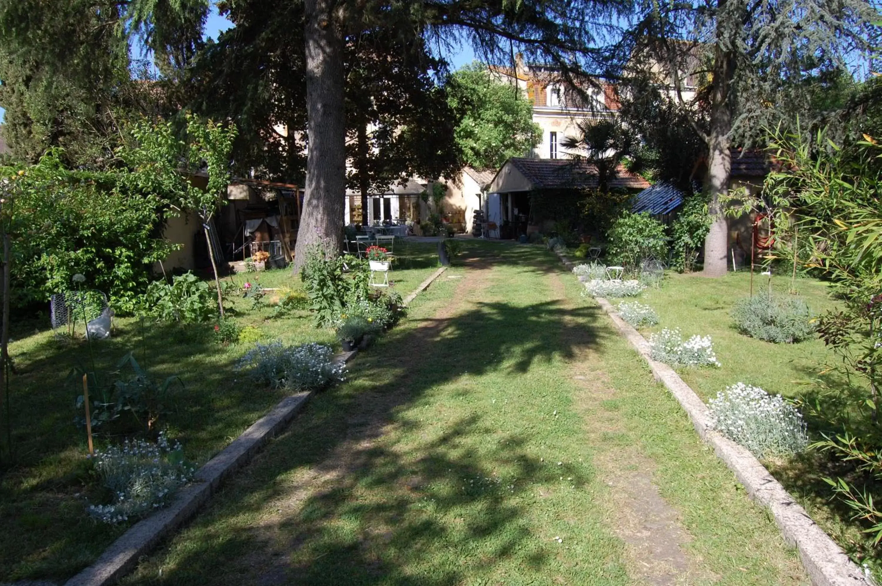 Natural landscape, Garden in Madeleine Bergerac