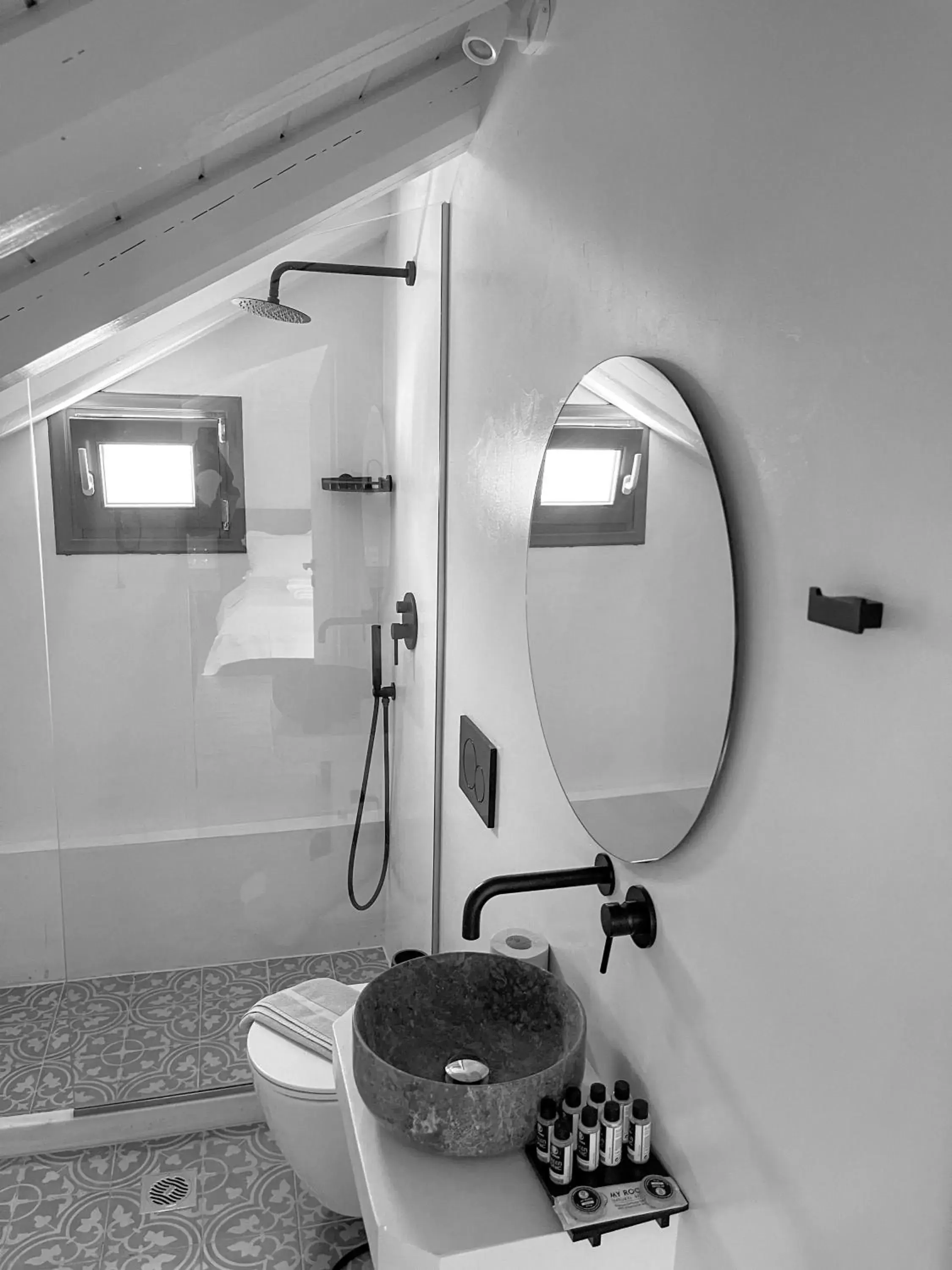 Bathroom in Porto Enetiko