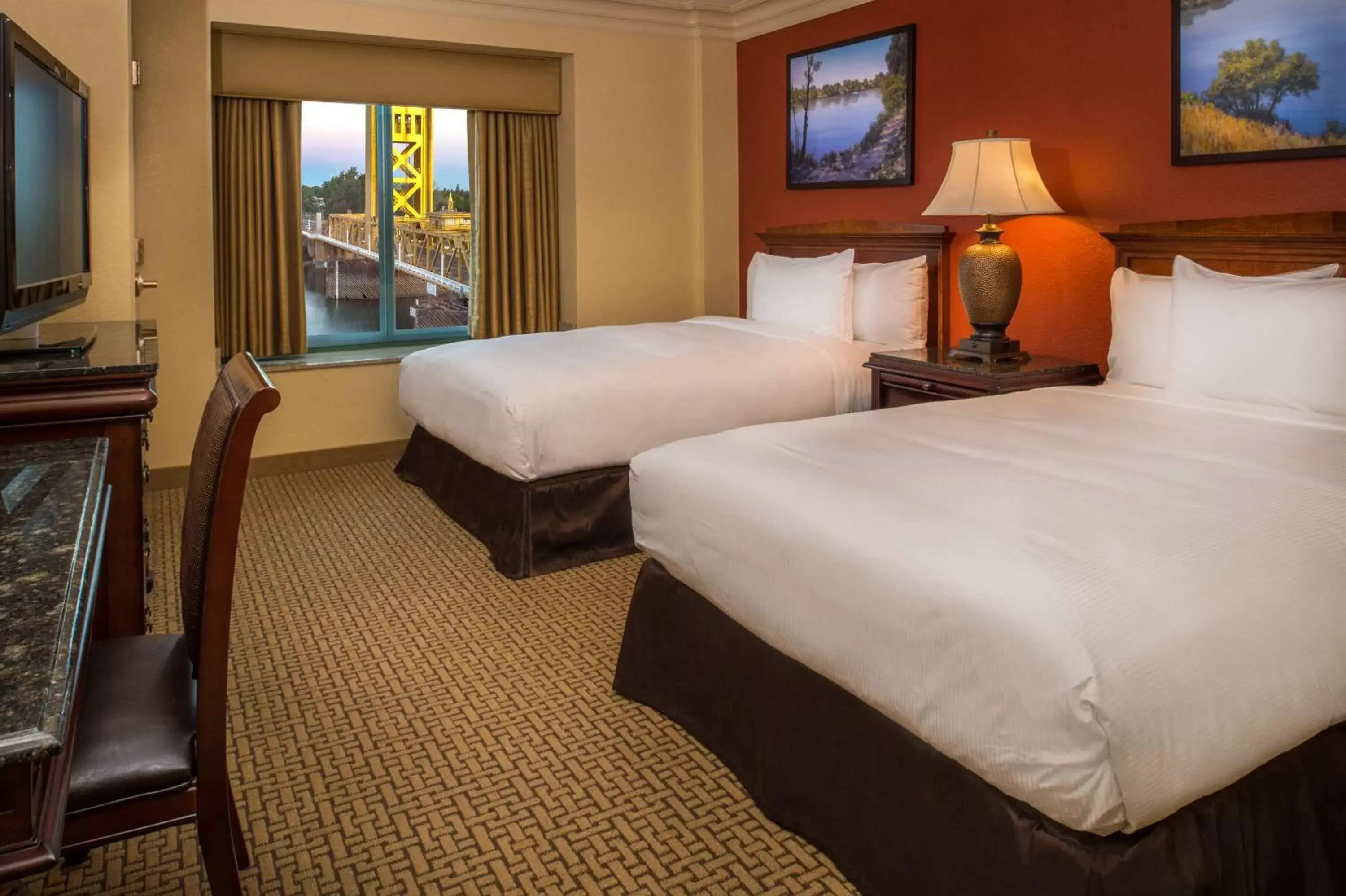 Bed in Embassy Suites by Hilton Sacramento Riverfront Promenade