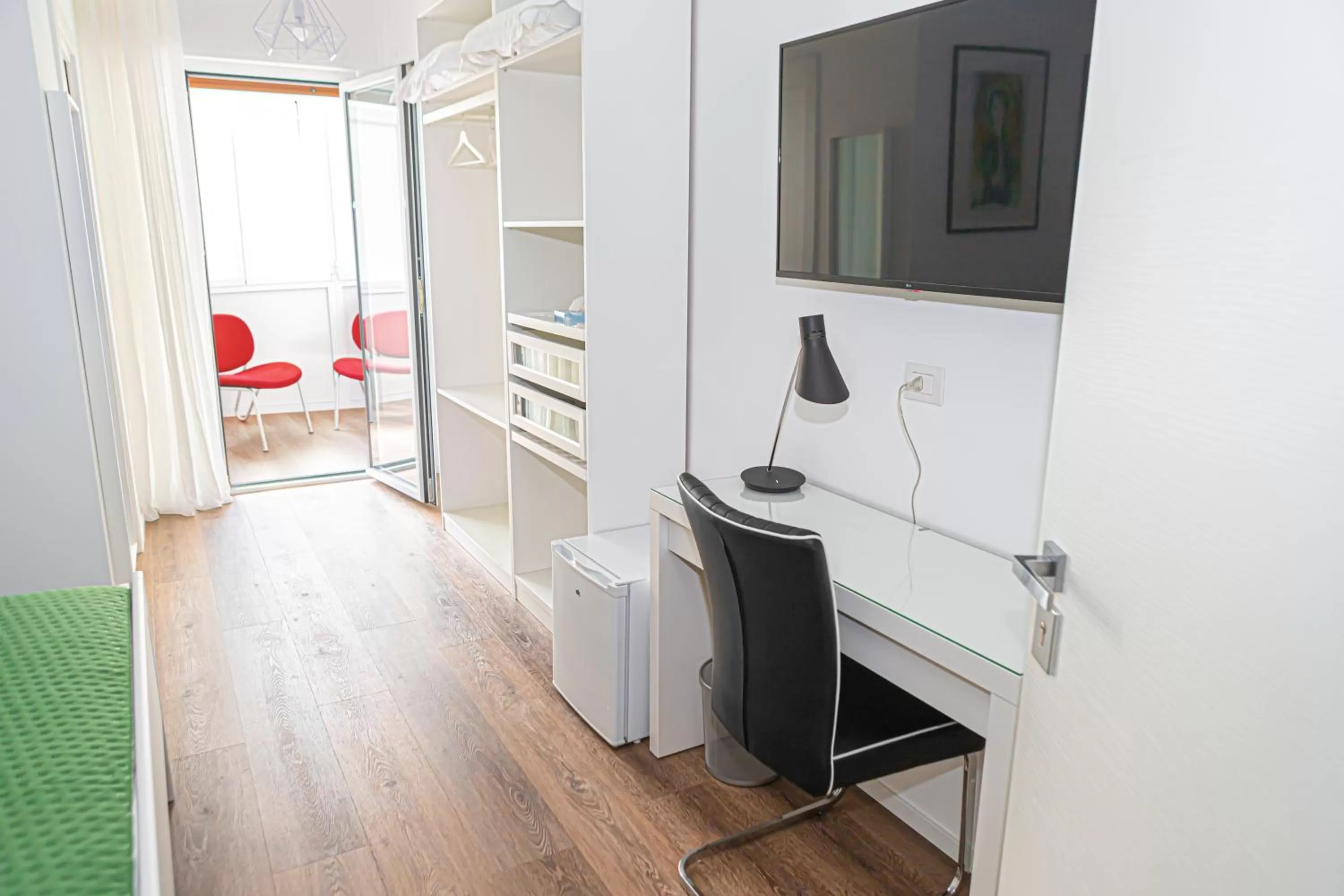 TV and multimedia in MELO 48