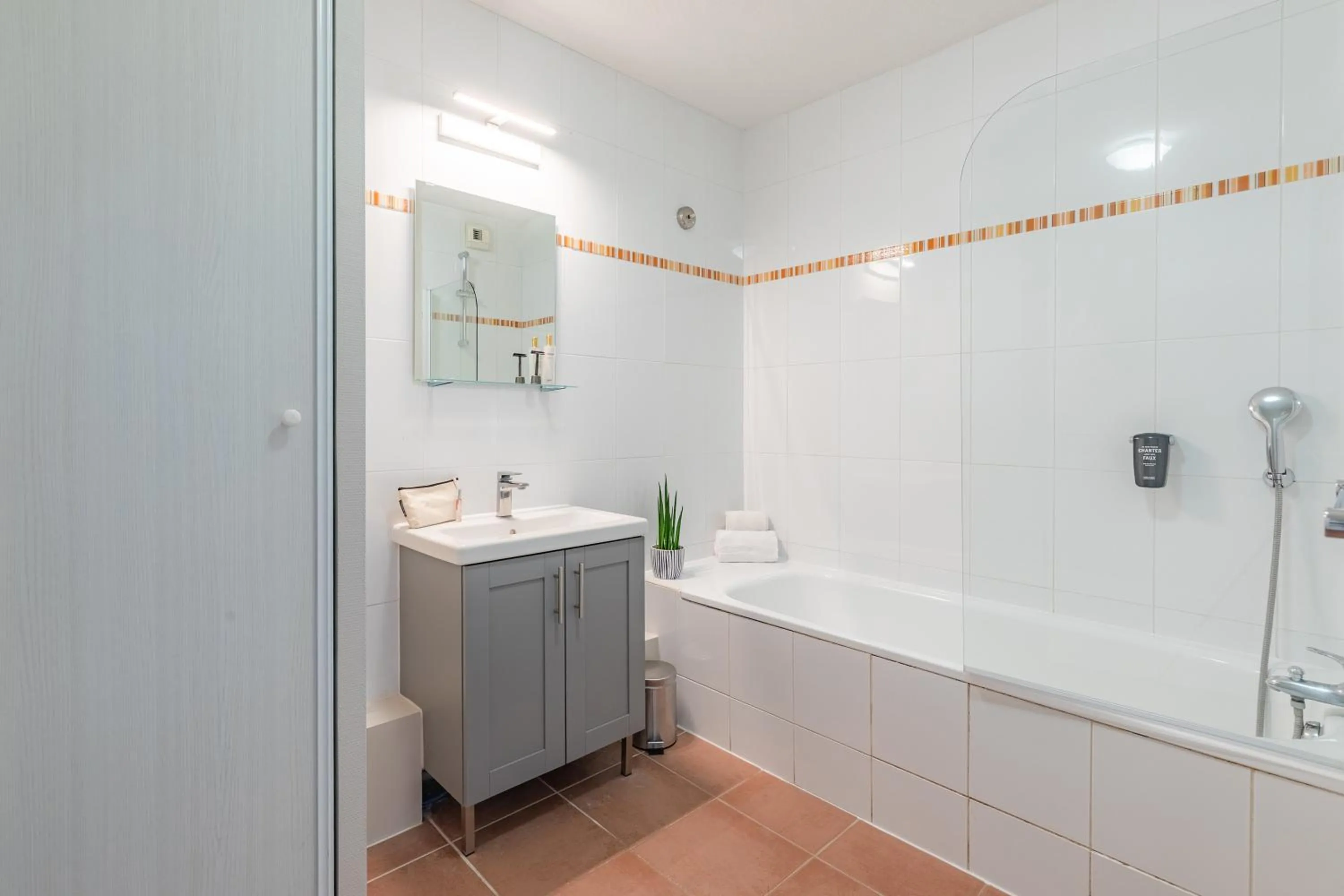 Bathroom in Appart'City Classic Toulouse Colomiers