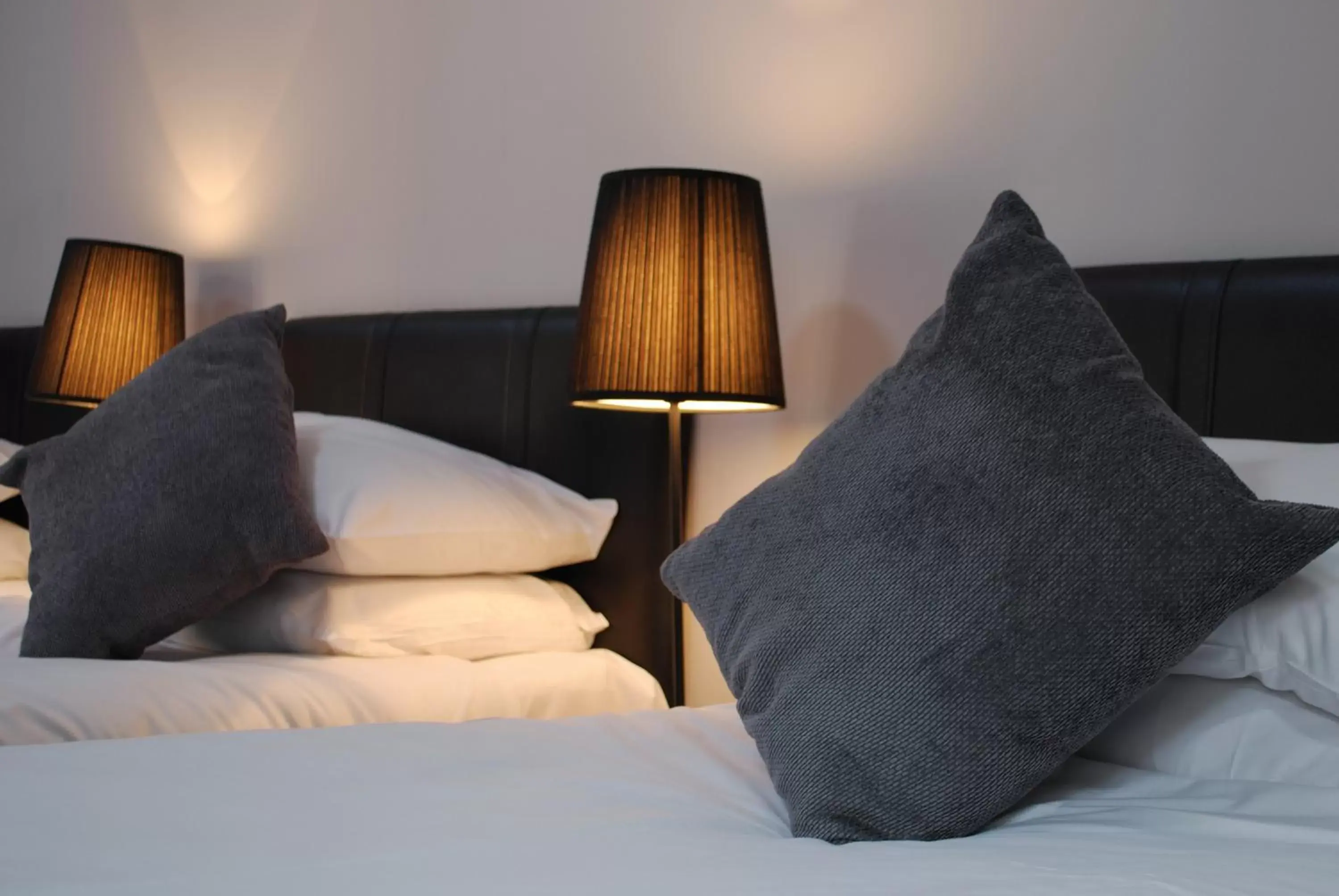 Decorative detail, Bed in The Liverpool Inn Hotel