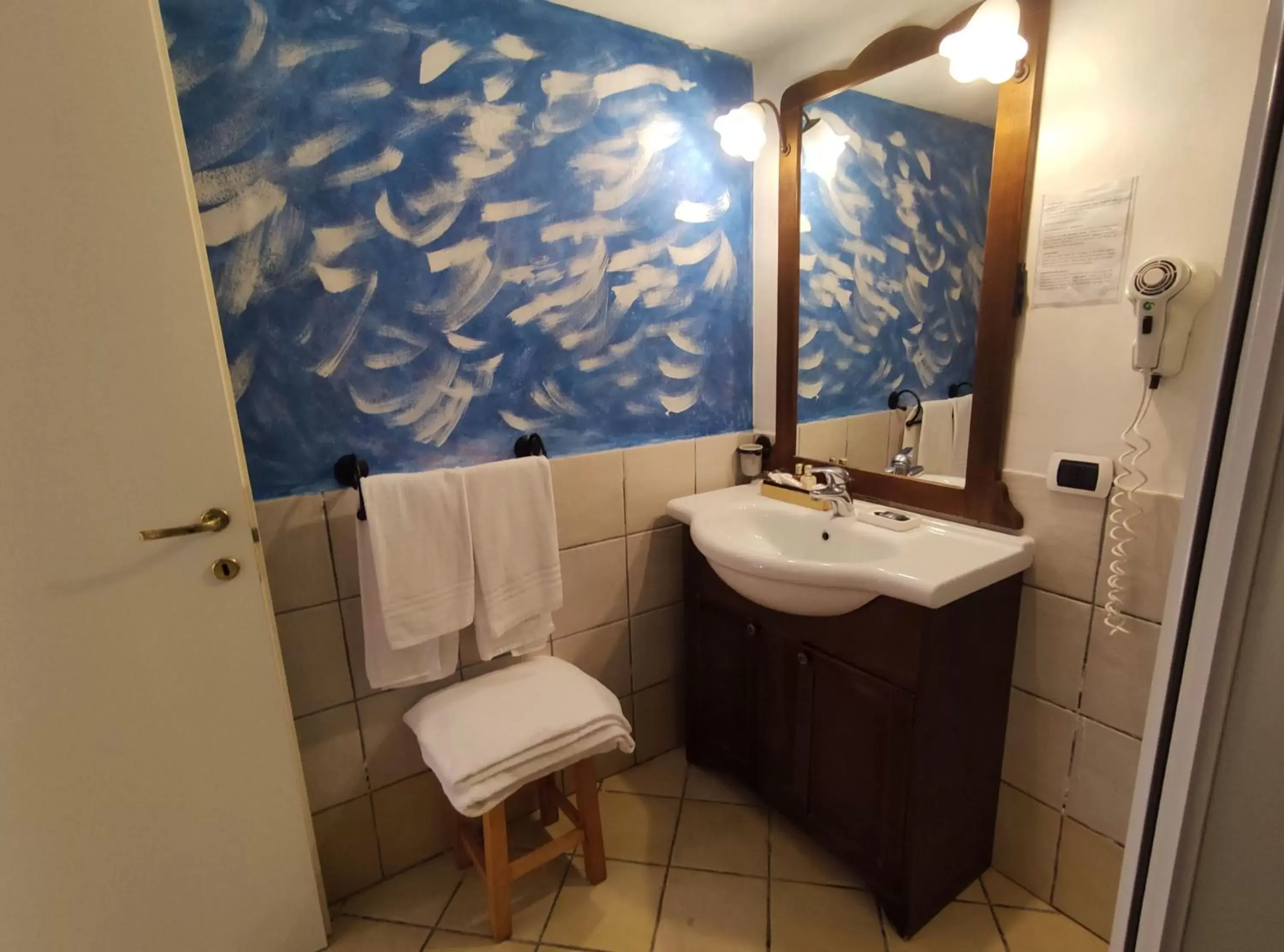 Bathroom in La Rosa Sul Mare