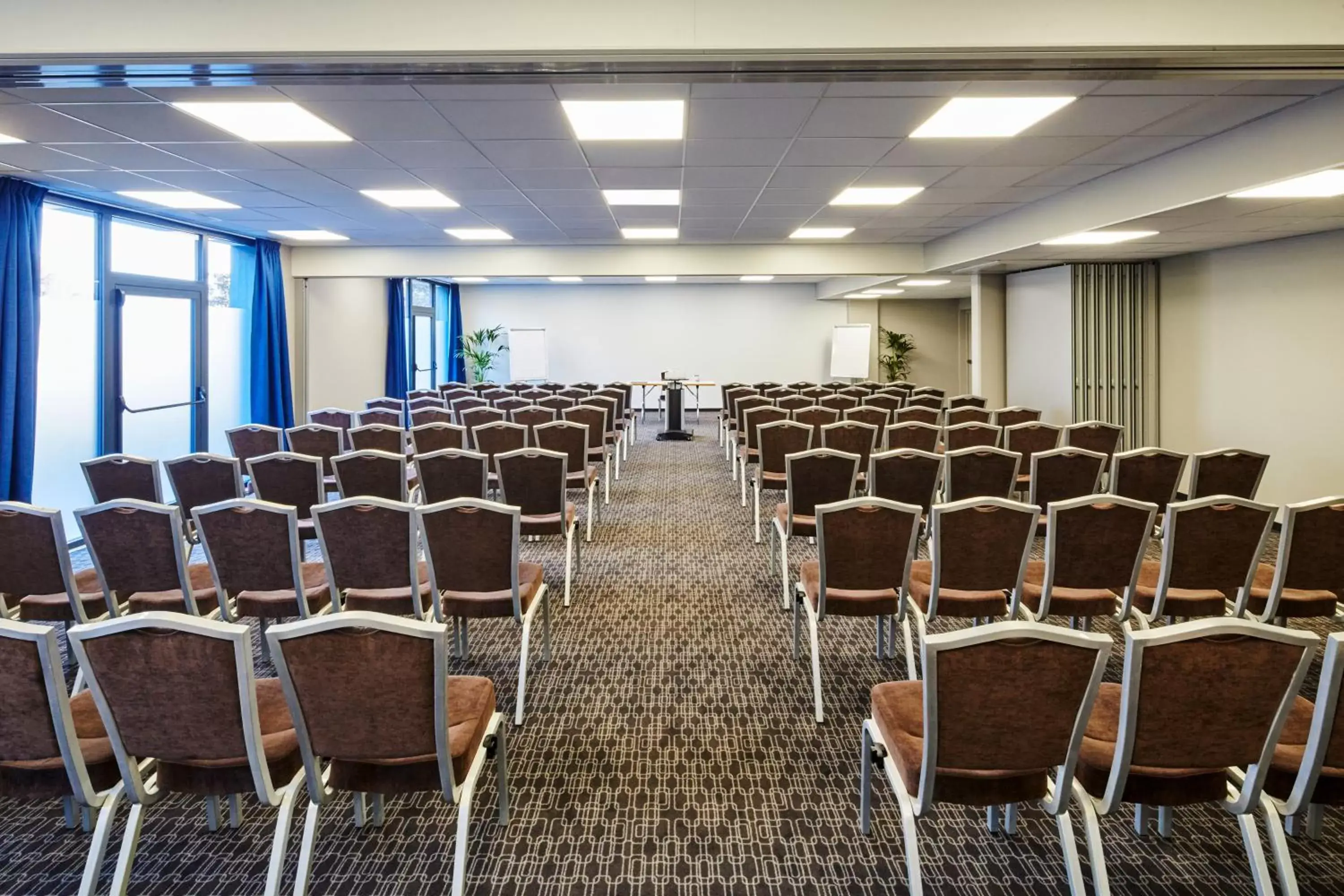 Meeting/conference room in ibis Styles Evry Lisses
