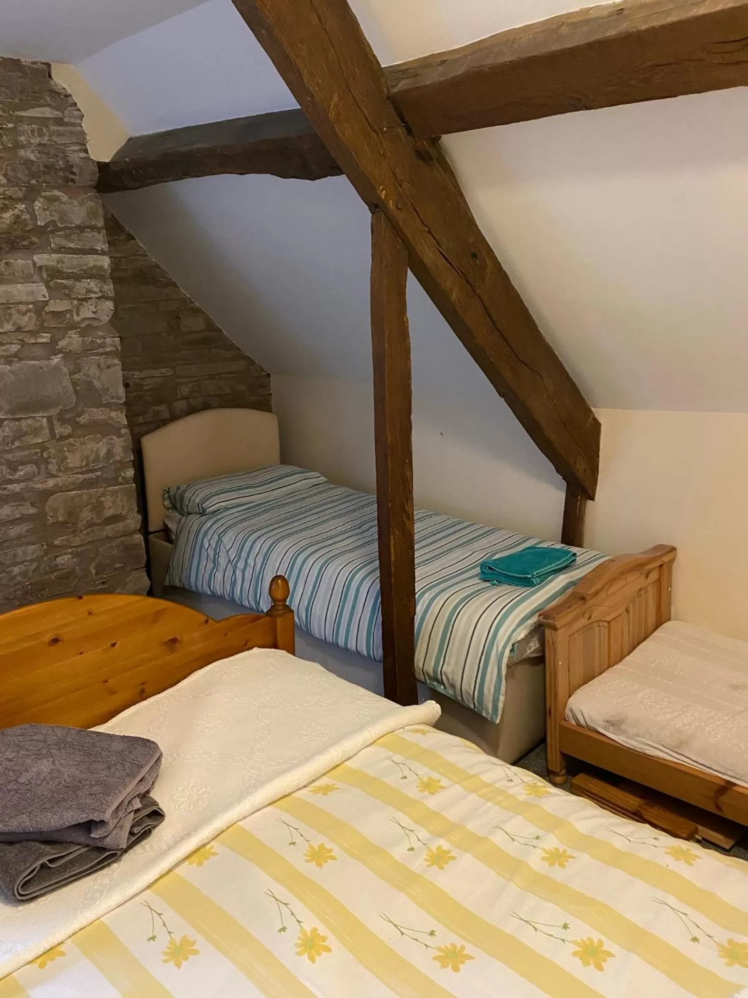 Bed in The crown inn Longtown