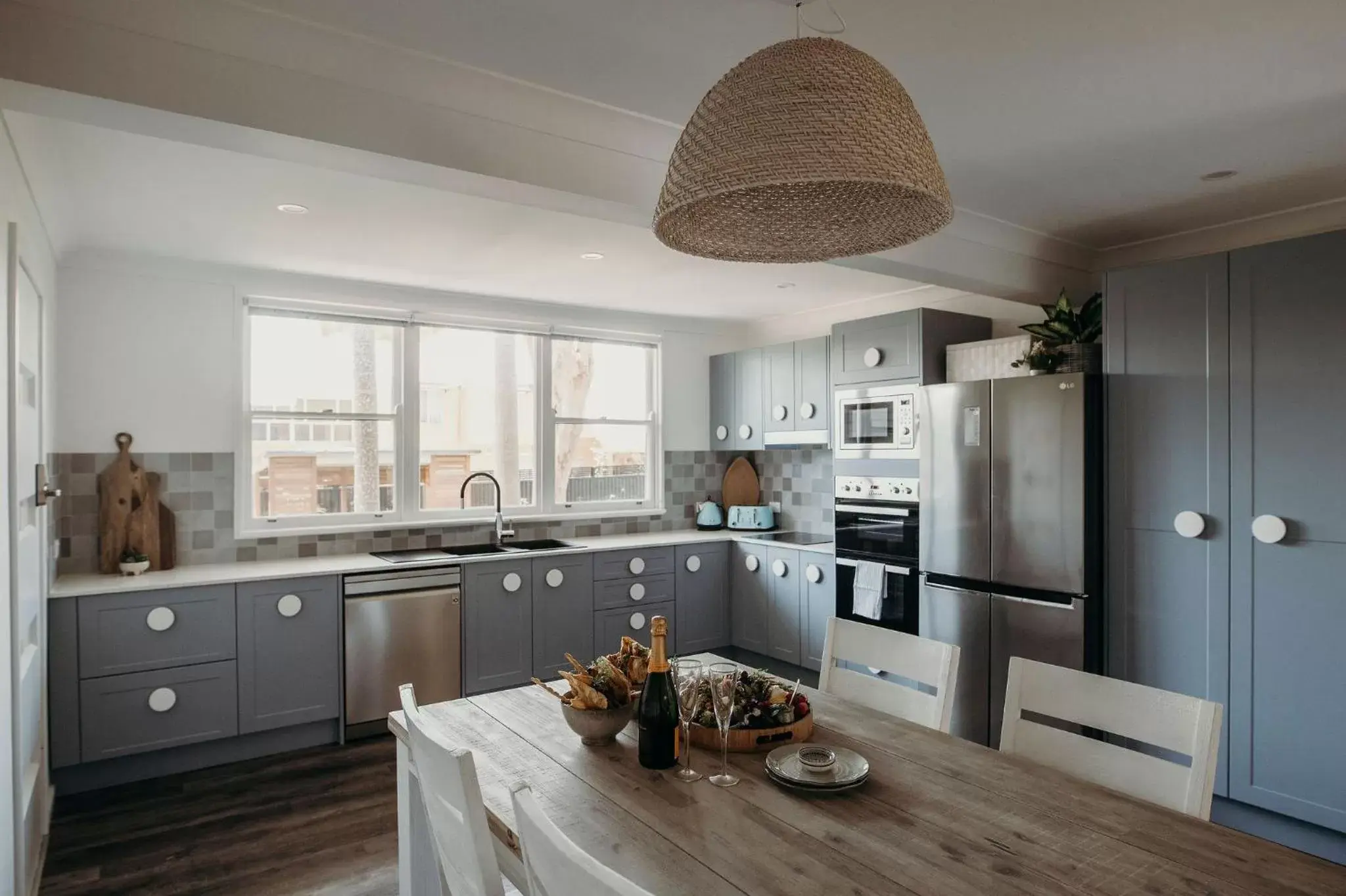 Kitchen/Kitchenette in Nelson Palms