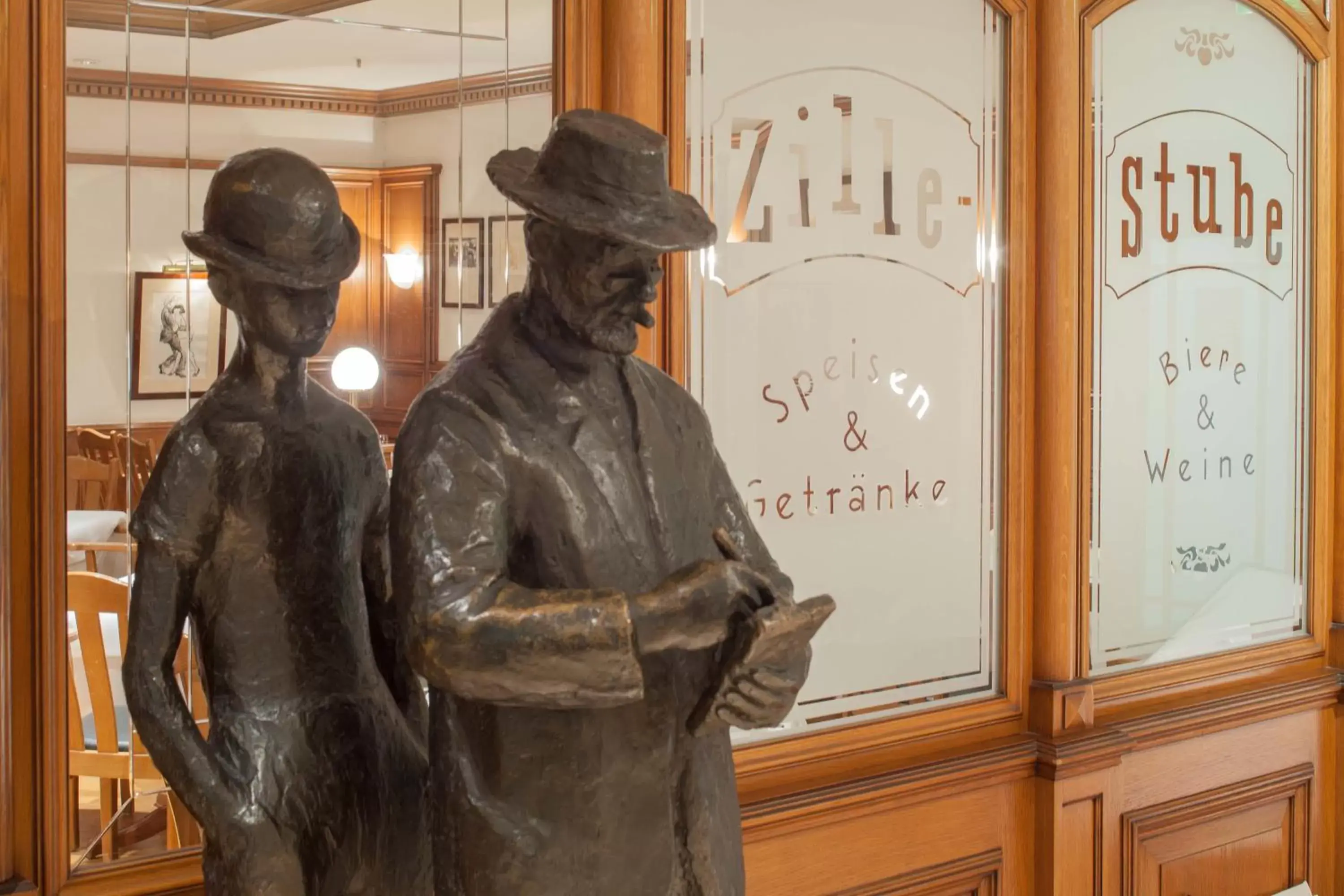 Restaurant/places to eat in Park Inn by Radisson Berlin Alexanderplatz Restaurant/places to eat in Park Inn by Radisson Berlin Alexanderplatz