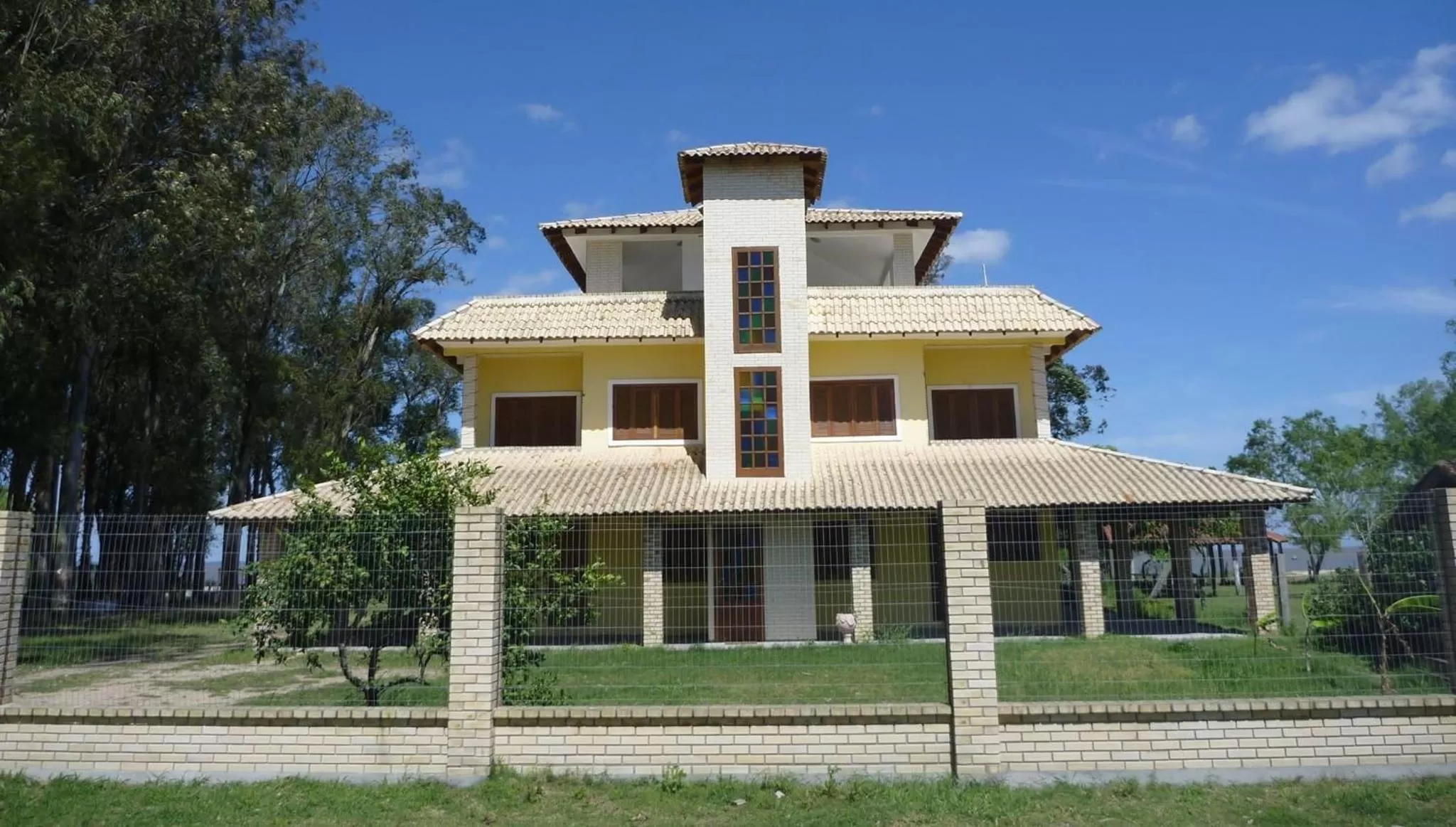 Property building in Pousada Itapuã RS