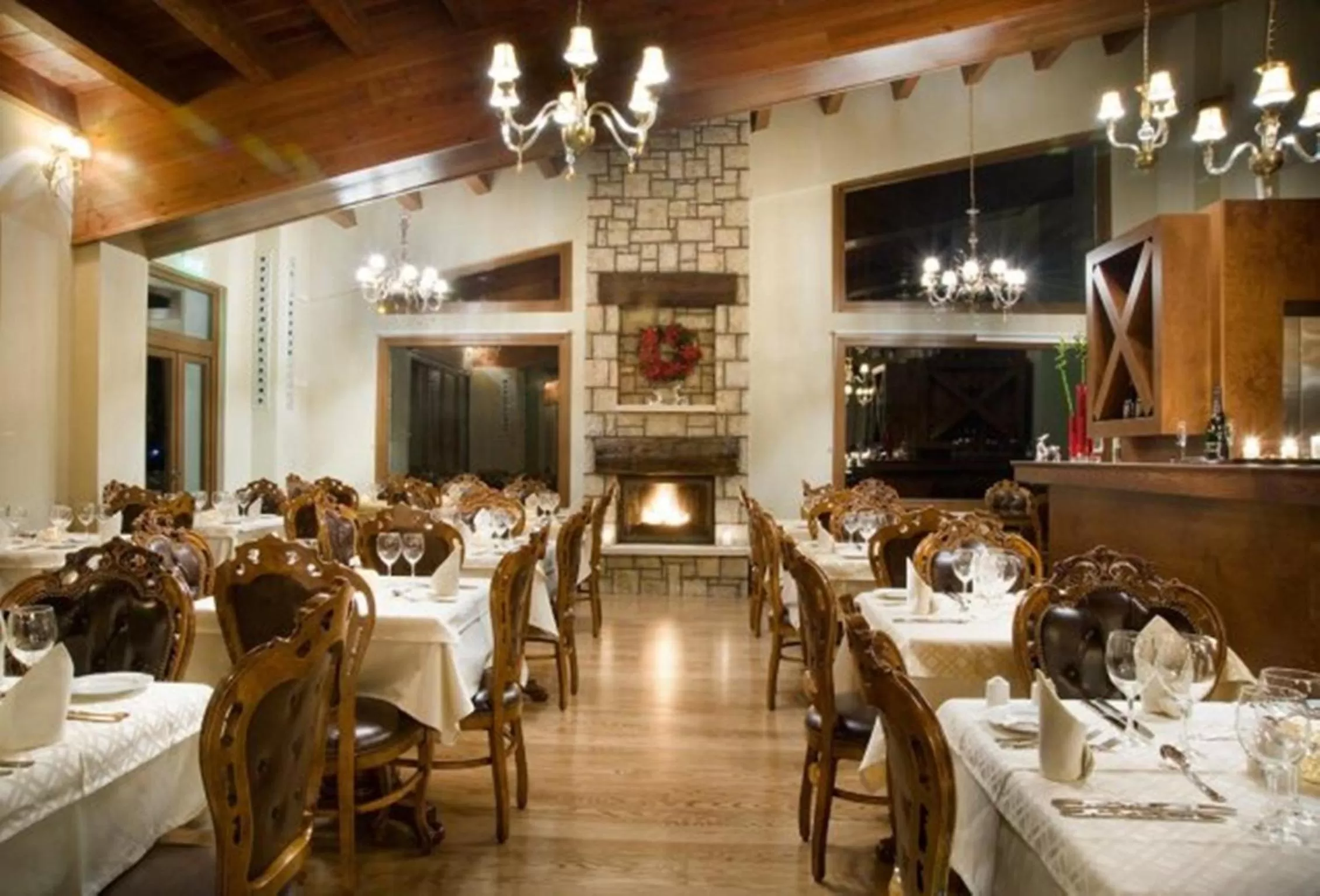 Restaurant/places to eat in Tagli Resort & Villas