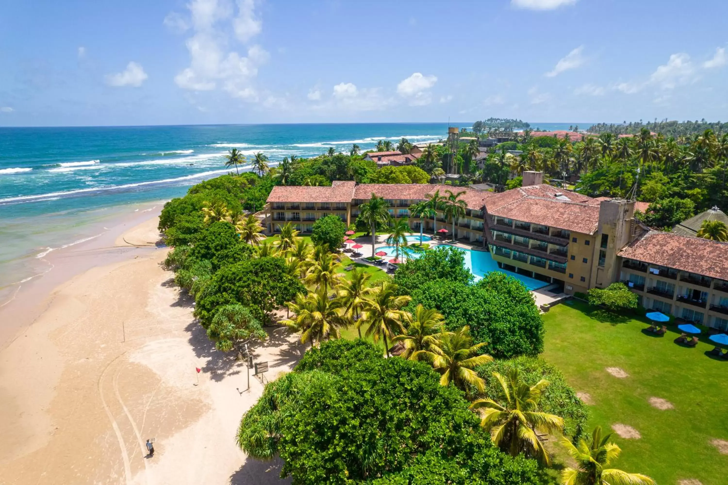 Property building, Bird's-eye View in The Palms