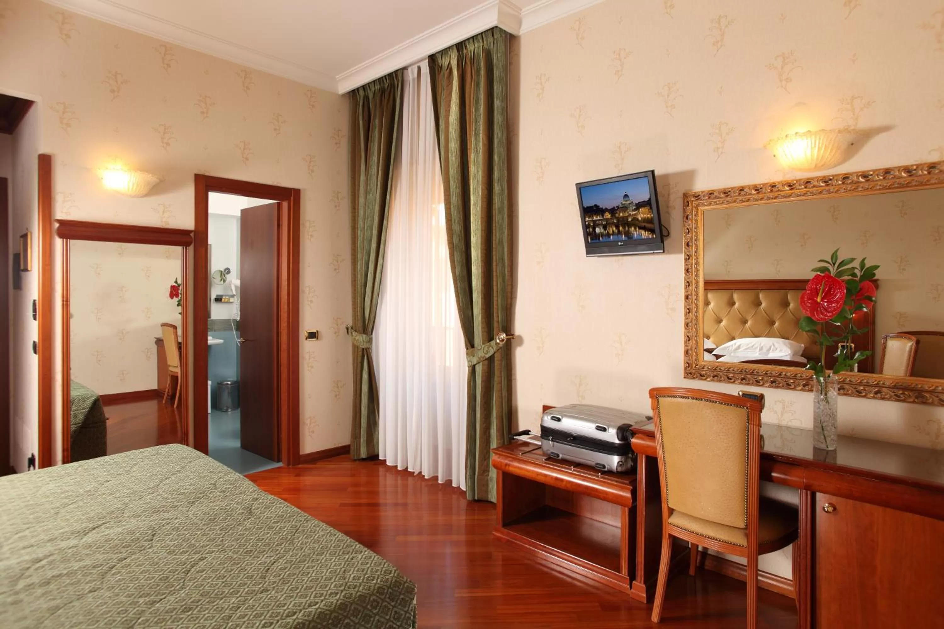 Bedroom, Bed in Hotel Serena srl