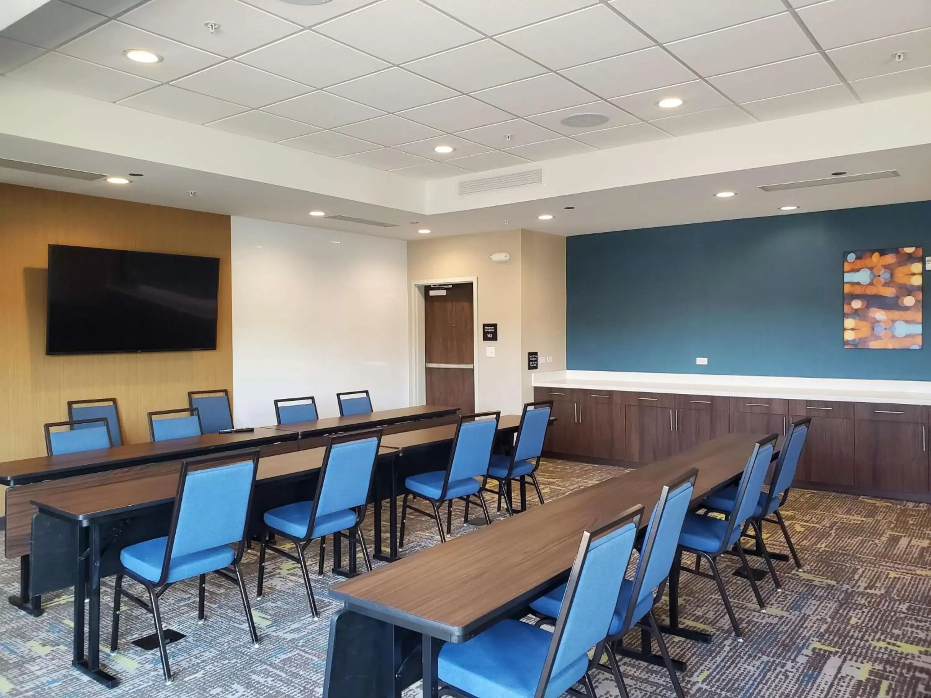 Meeting/conference room in Hampton Inn Redmond Bend Airport