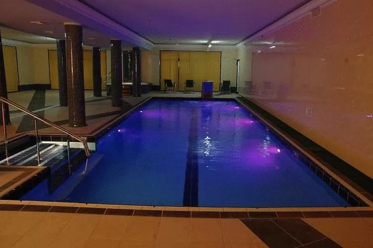 Swimming pool in Hotel Dobosz