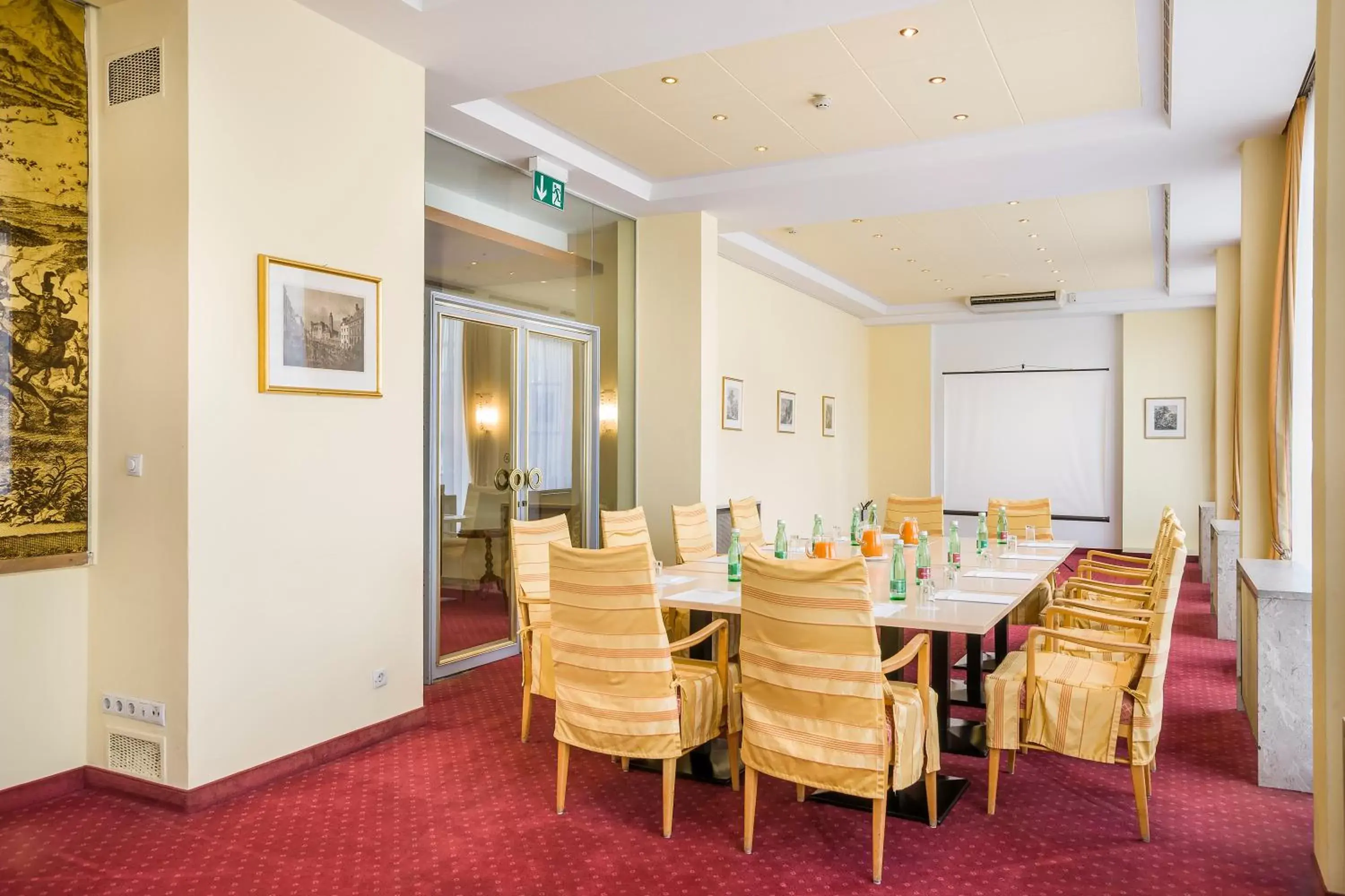 Meeting/conference room in Novum Hotel Prinz Eugen Hauptbahnhof