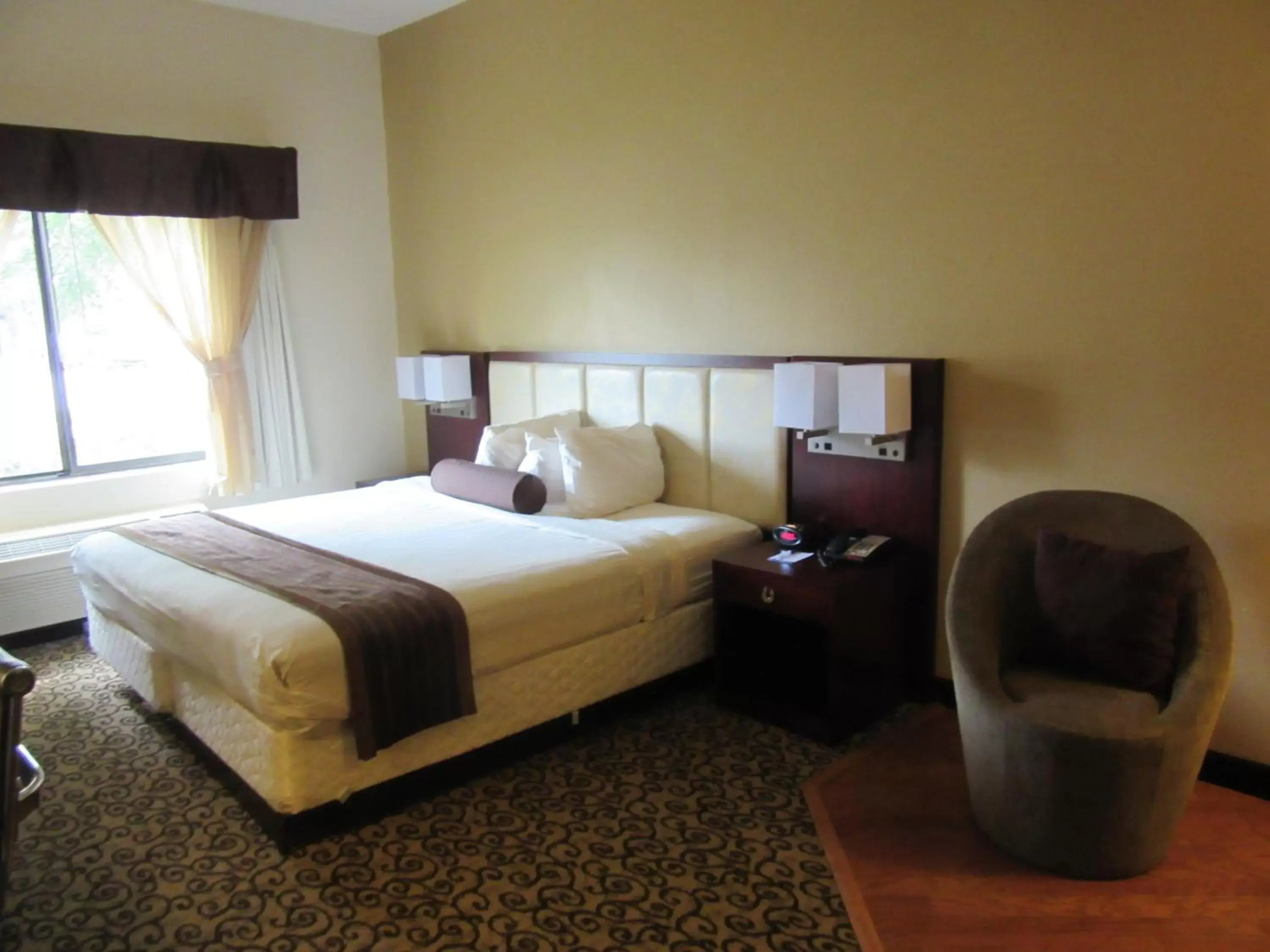 Day, Bed in Baymont by Wyndham Columbia Fort Jackson