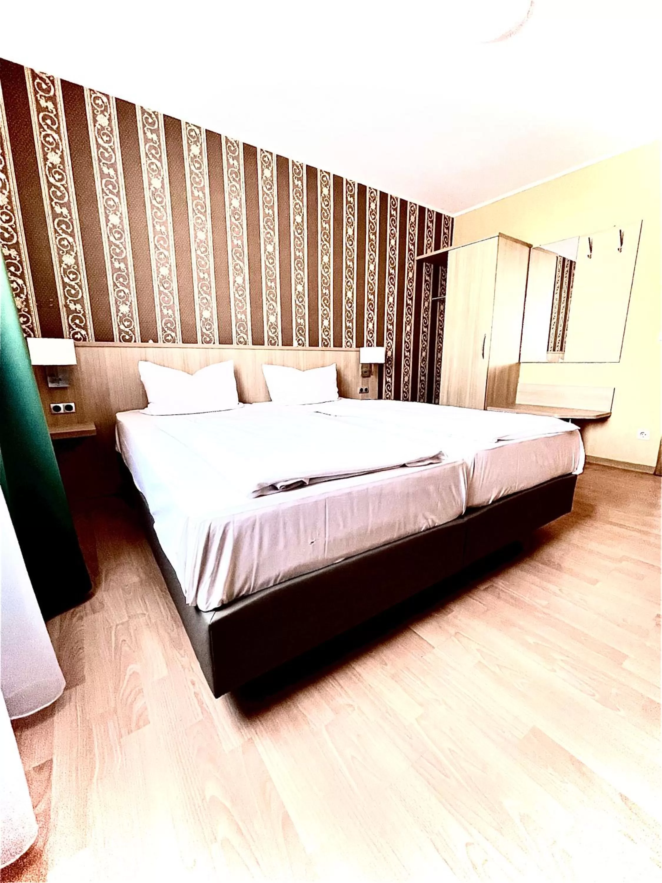 Photo of the whole room, Bed in Hafner Hotel- Apartment