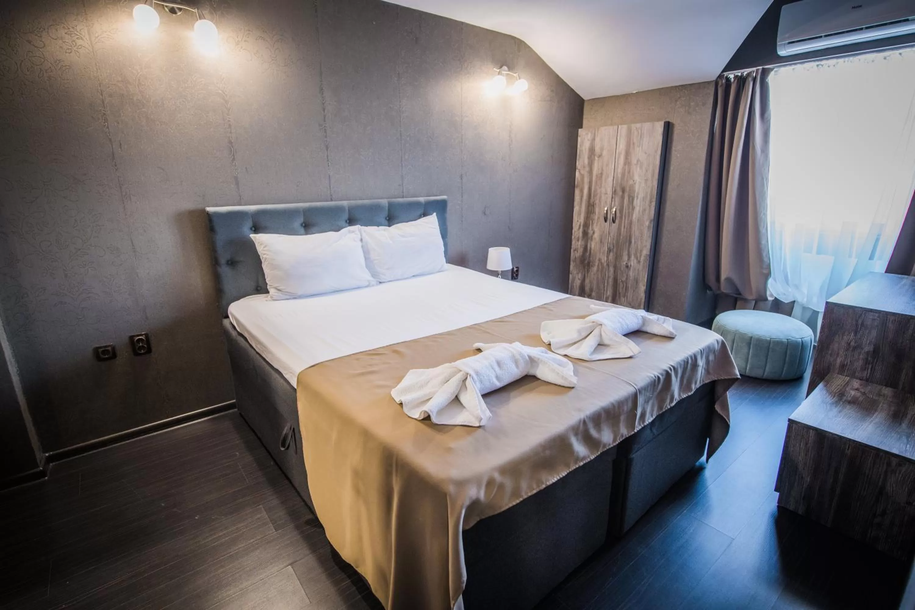 Bed in Vida Family Hotel