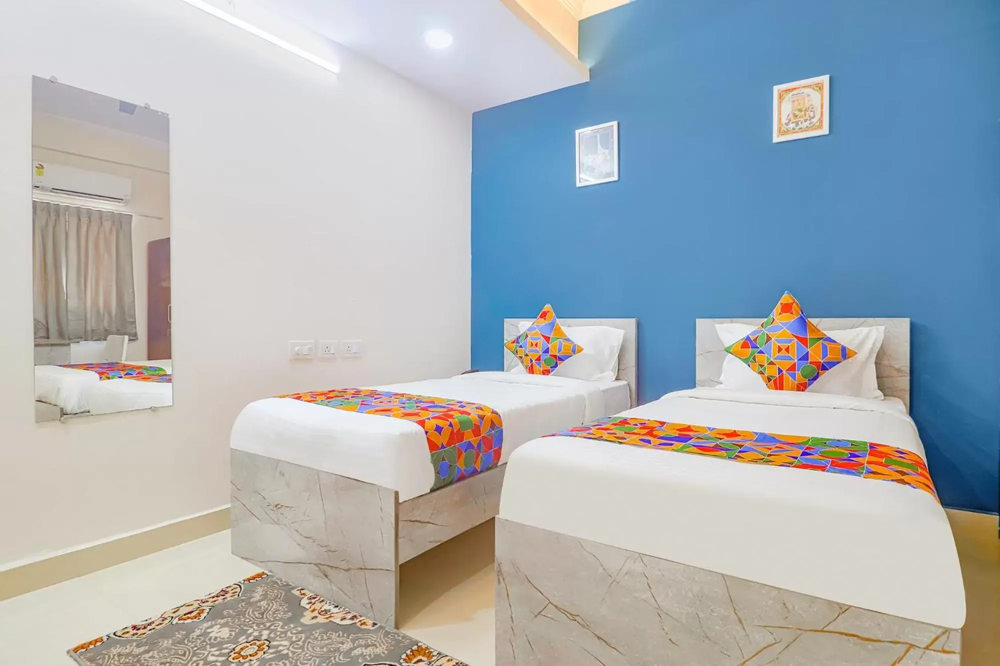 Bed in FabHotel Broholic Suites - Nr US Consulate, Financial District Bed in FabHotel Broholic Suites - Nr US Consulate, Financial District