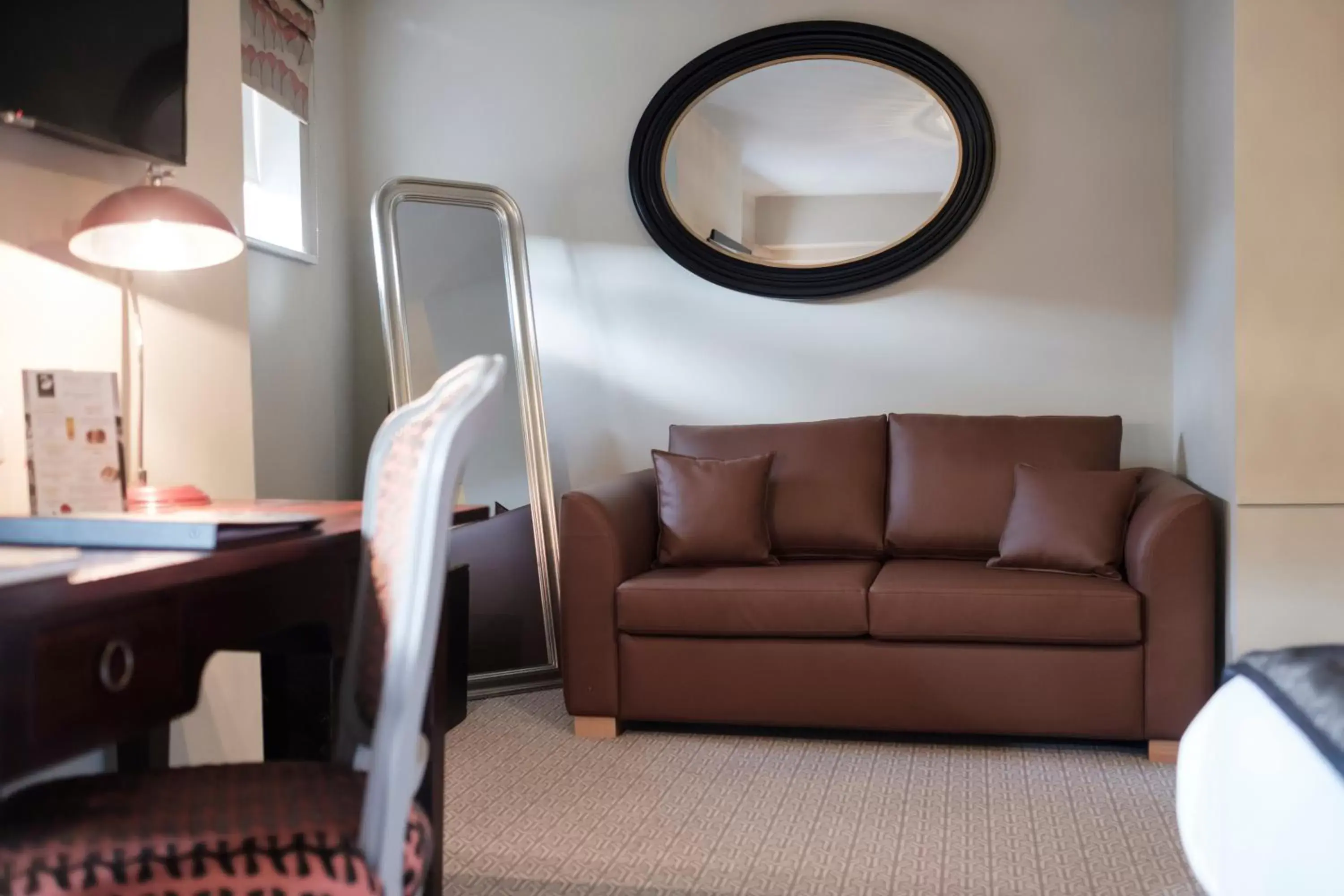 Seating Area in The White Swan Hotel