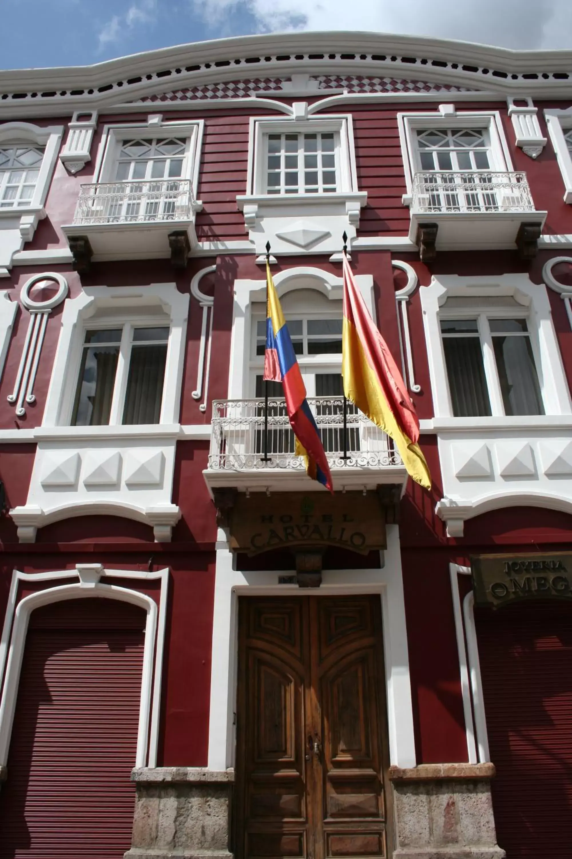 Facade/entrance, Property Building in Hotel Carvallo