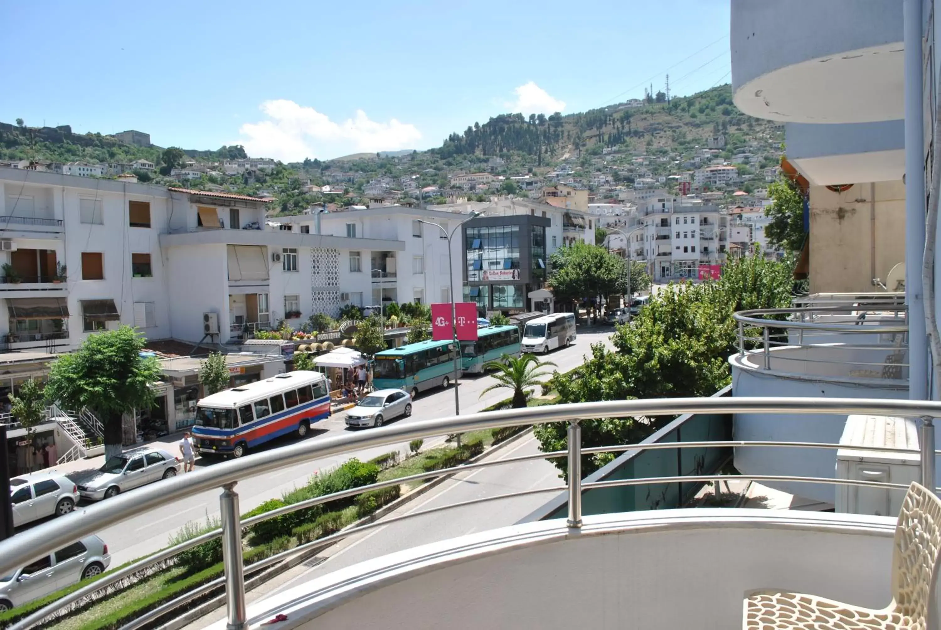 Deluxe Double Room with Balcony in Hotel Freskia Deluxe Double Room with Balcony in Hotel Freskia