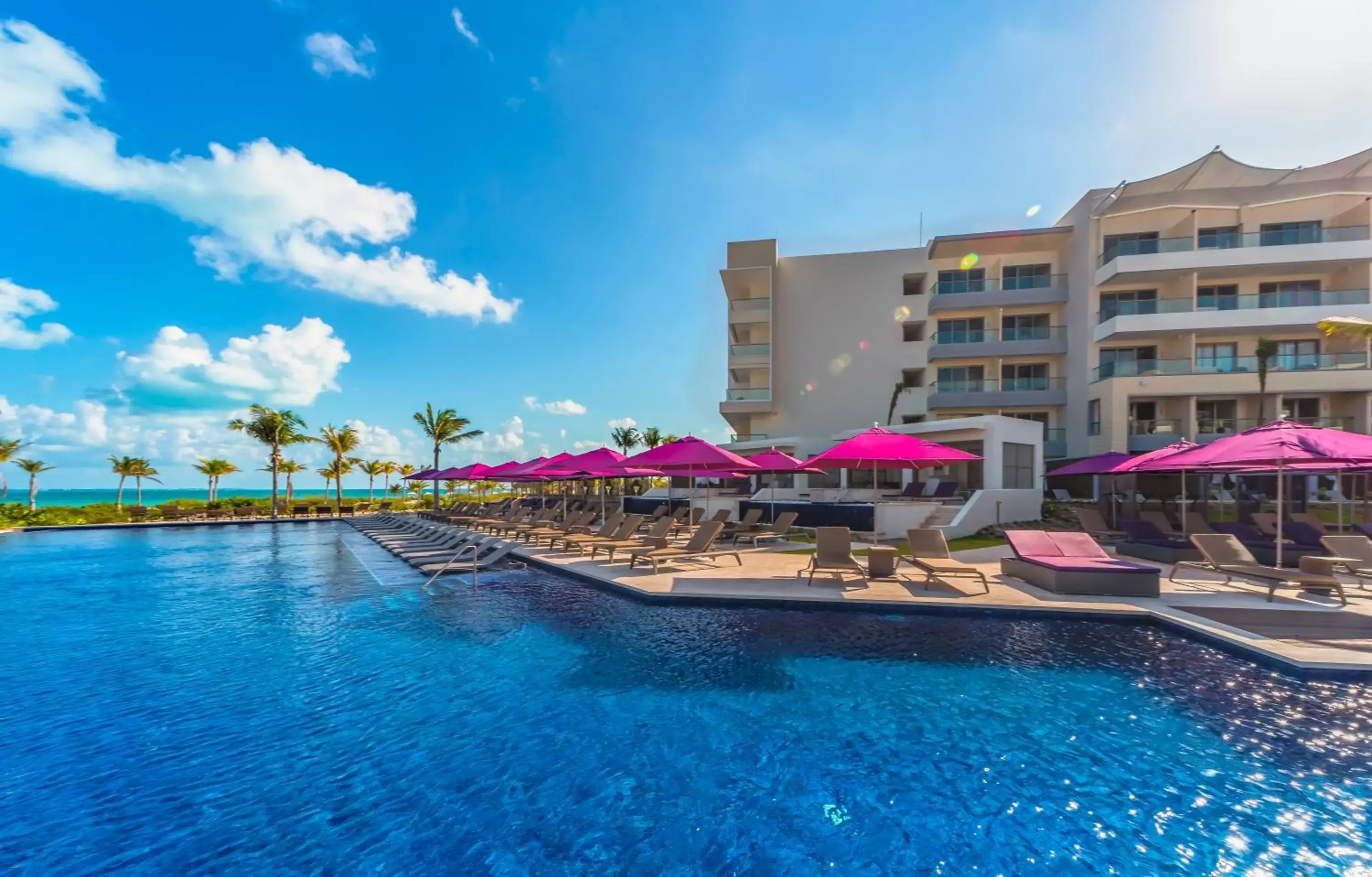 Swimming Pool in Planet Hollywood Cancun, An Autograph Collection All-Inclusive Resort