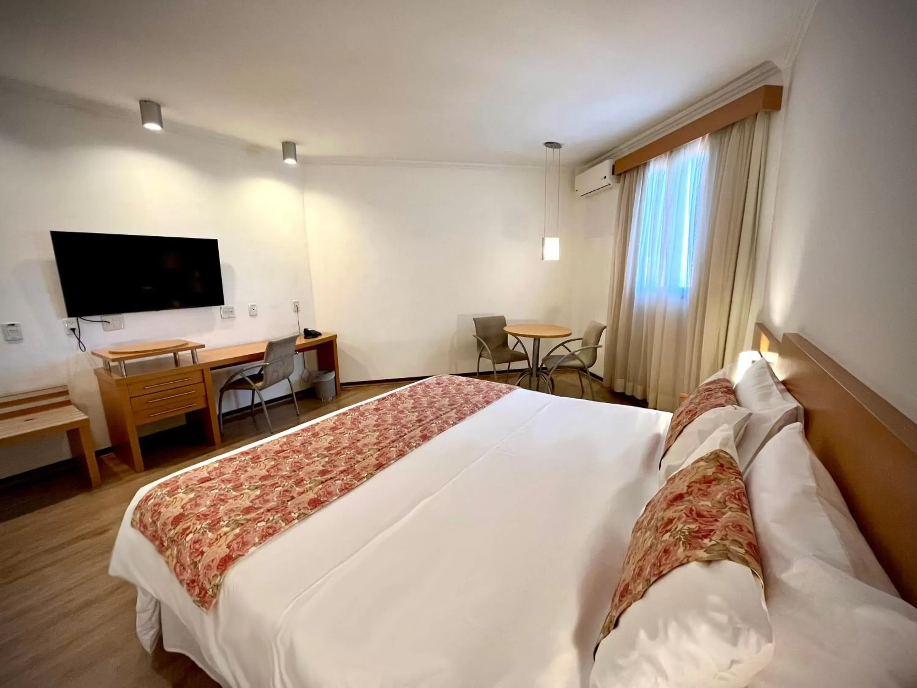 Bed in Grand Hotel Royal Sorocaba by Atlantica