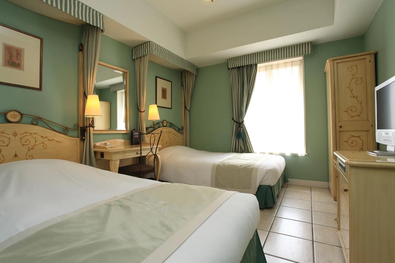 Photo of the whole room, Bed in Hotel Monterey Lasoeur Ginza