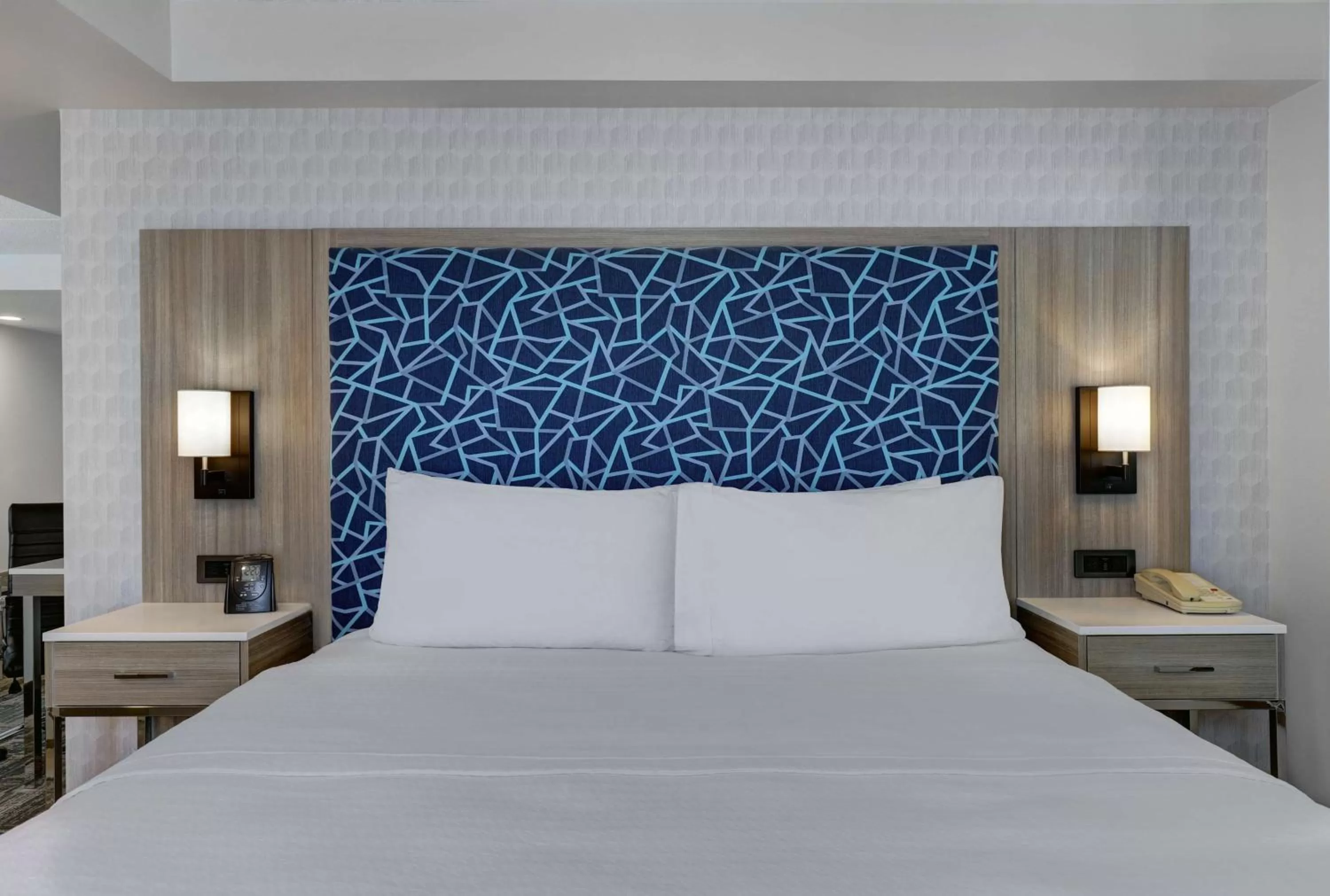 Bed in Homewood Suites by Hilton London Ontario