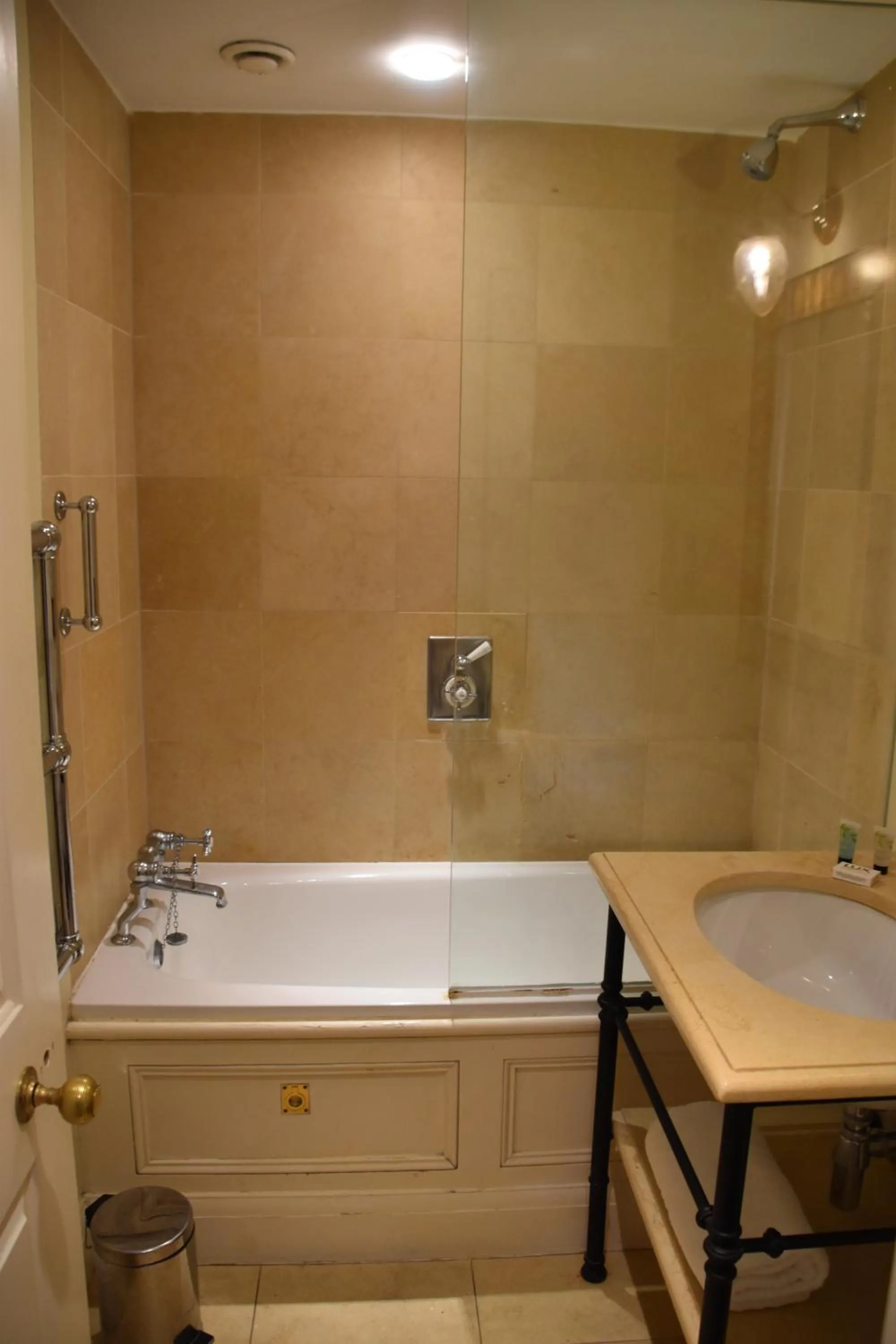 Bathroom in The Cranley Hotel