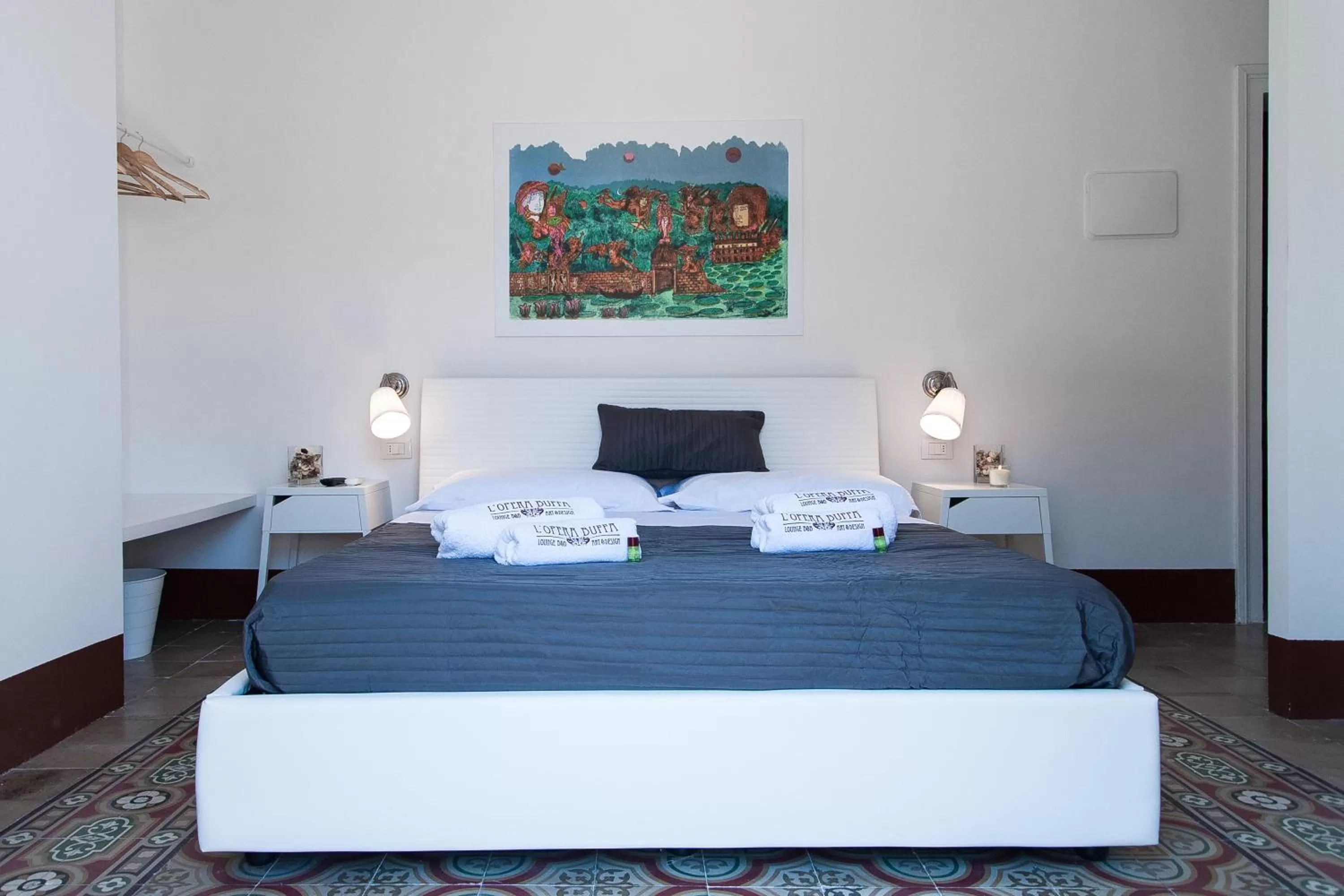 Bed in L'Opera Buffa