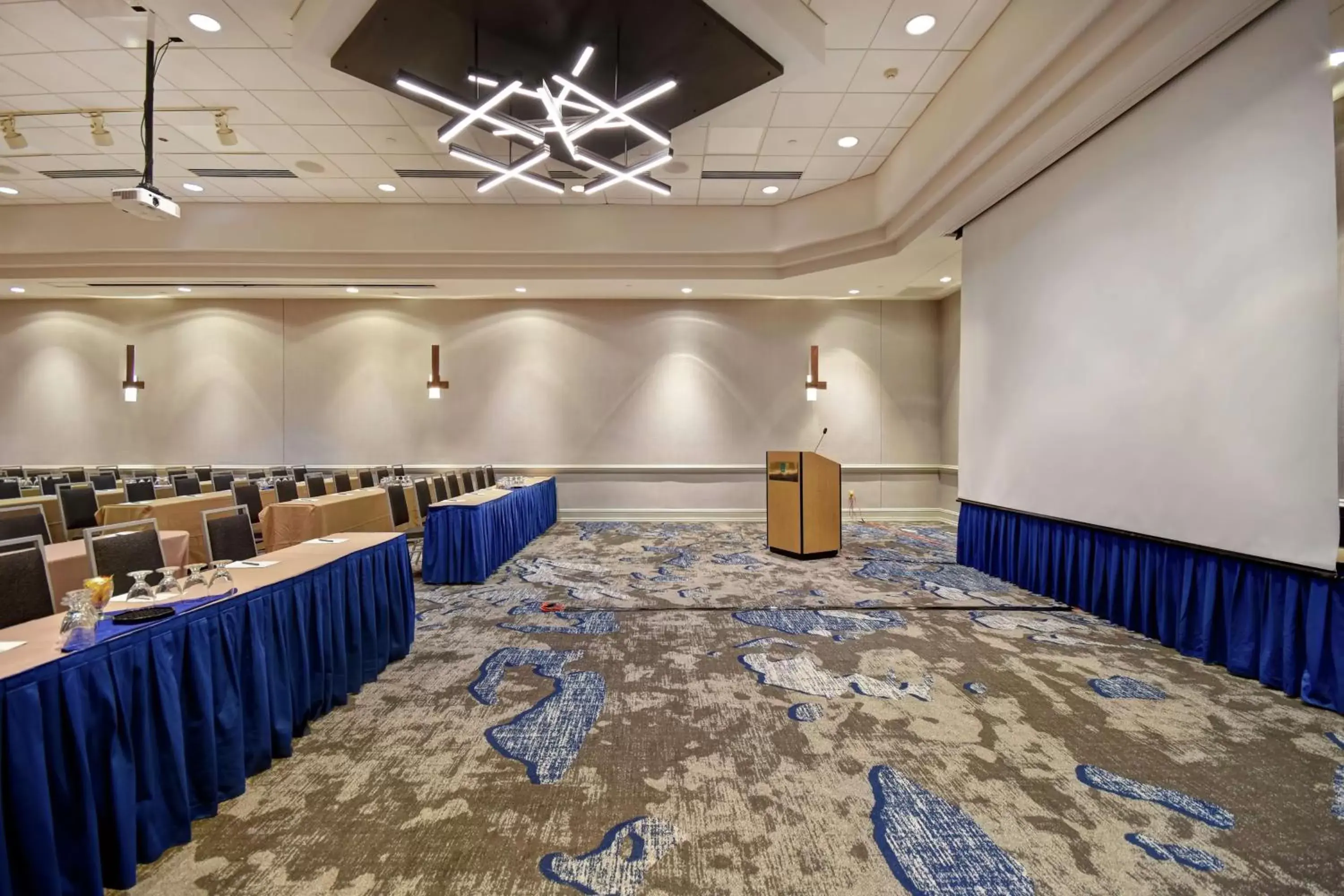 Meeting/conference room, Banquet Facilities in Embassy Suites Charleston