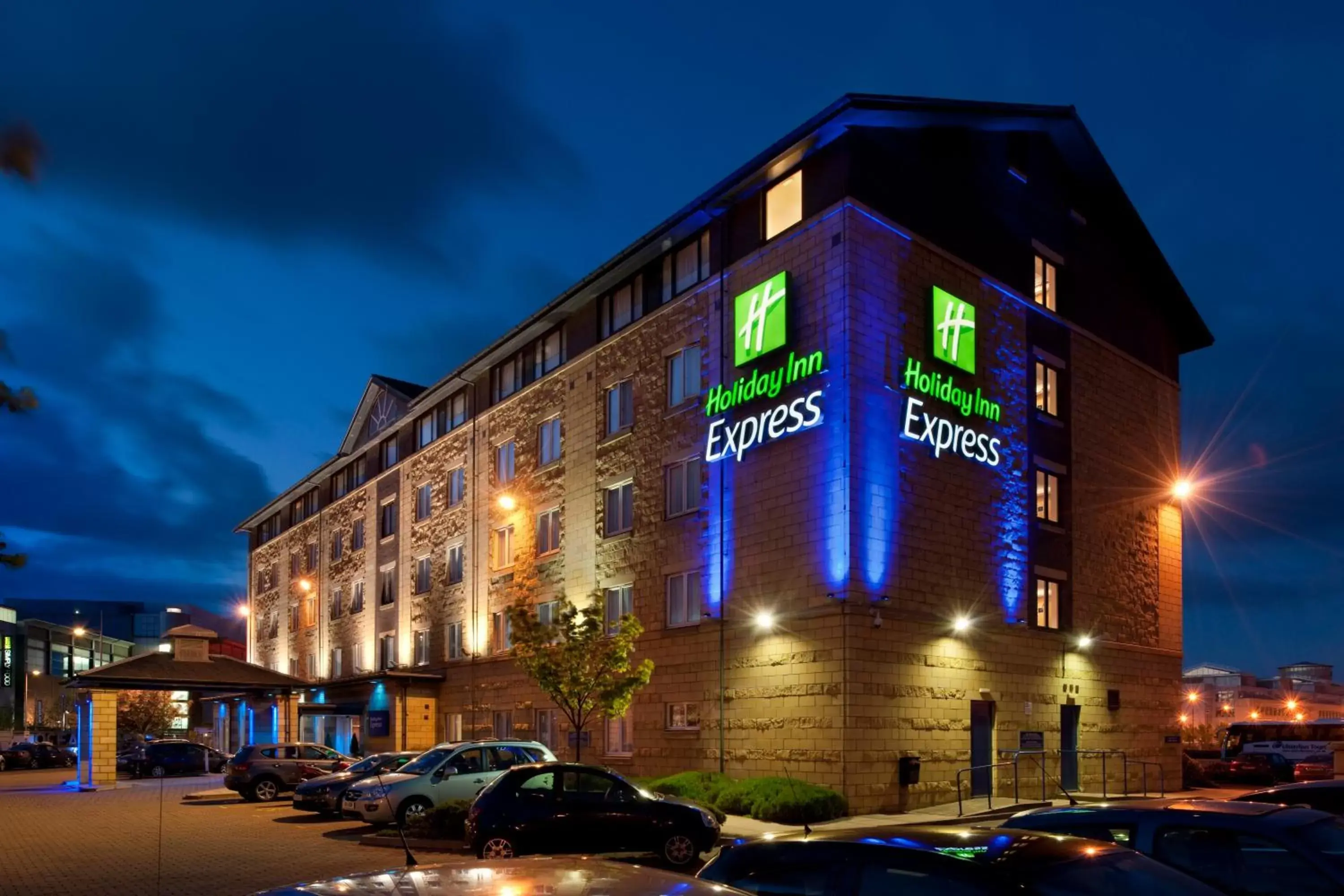 Property Building in Holiday Inn Express Edinburgh - Leith Waterfront, an IHG Hotel