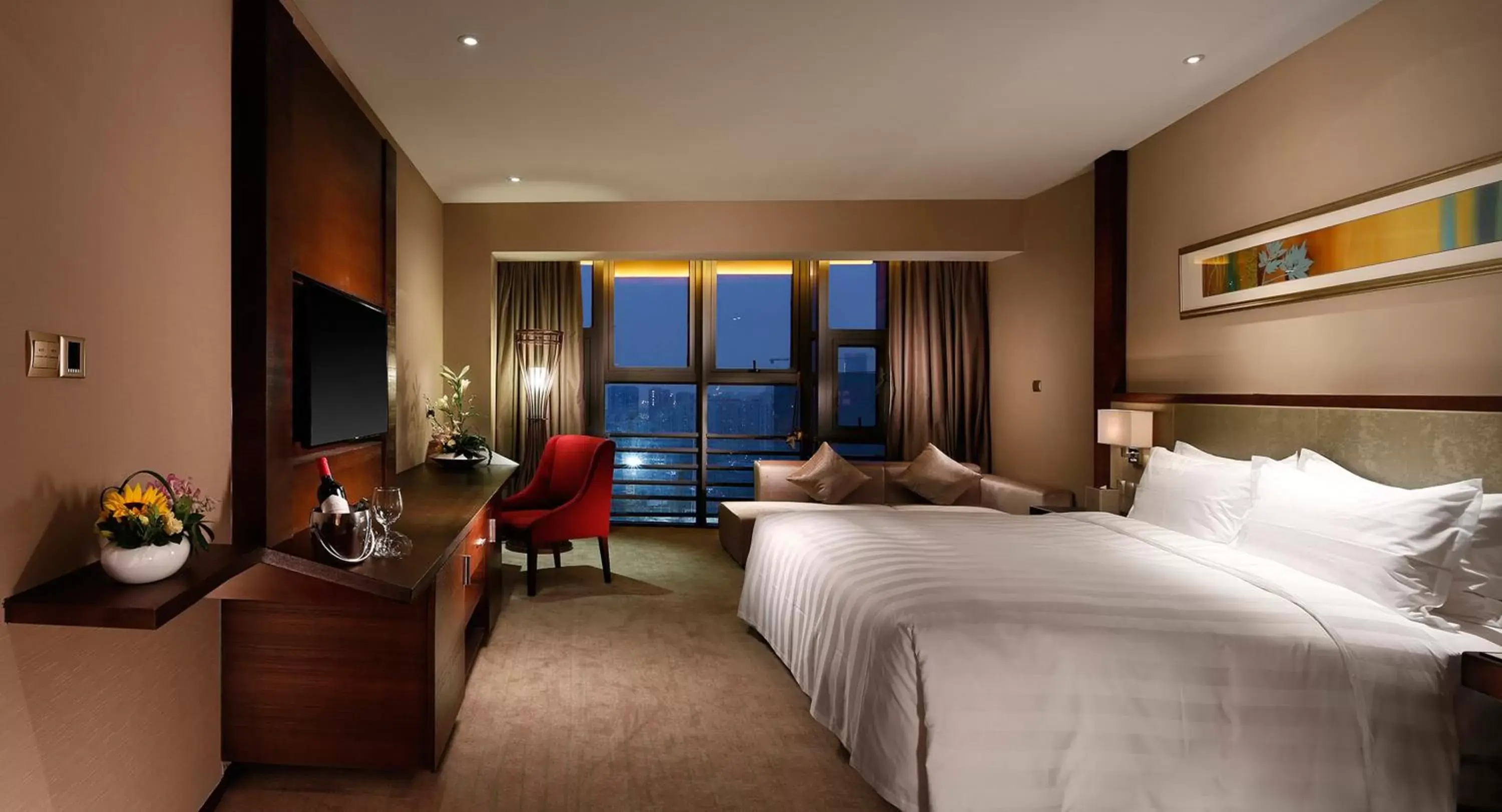 Bed in Lia Charlton Hotel Shenzhen