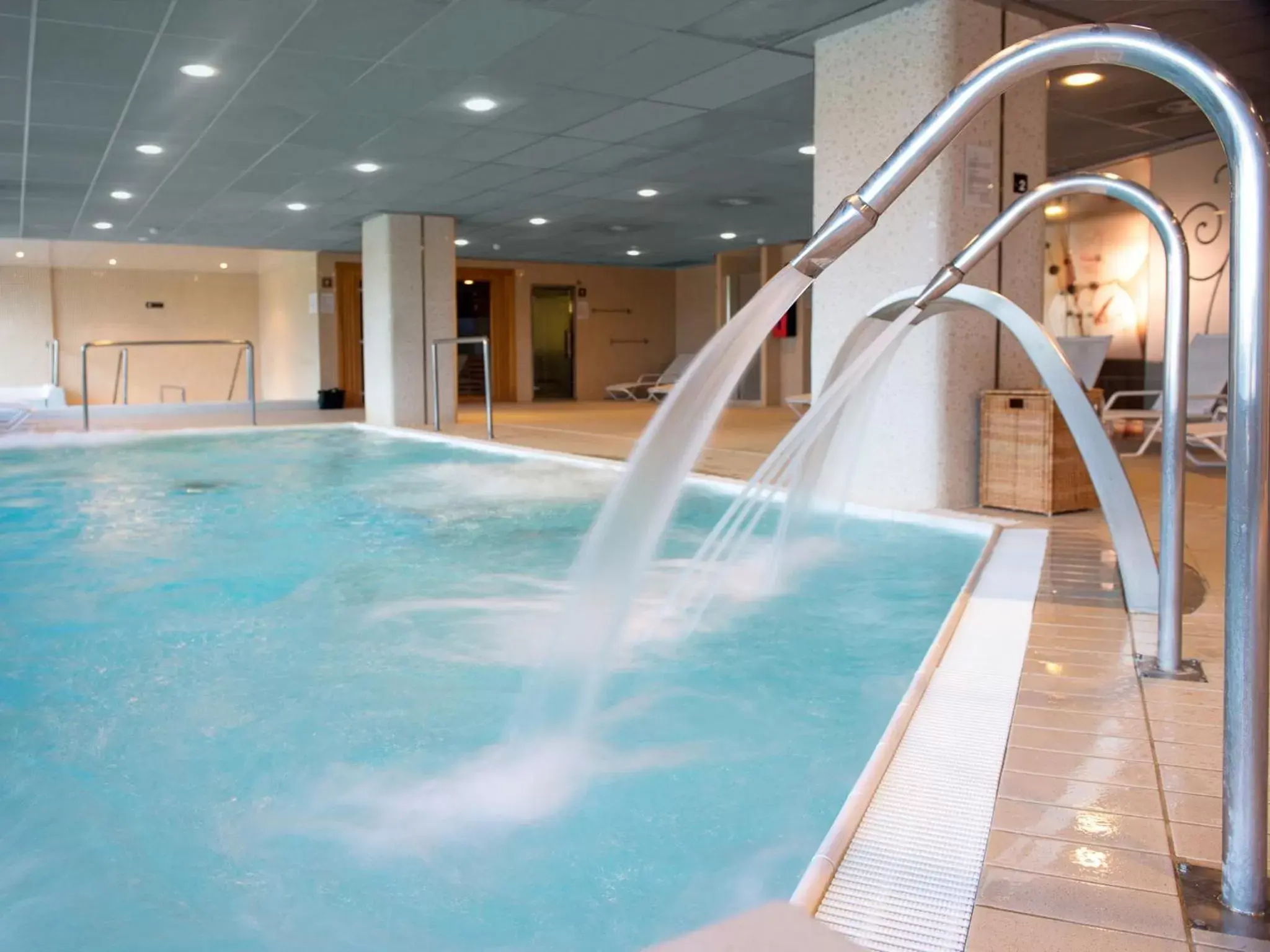 Spa and wellness centre/facilities, Swimming Pool in Hotel Barcelona Golf Resort 4 Sup